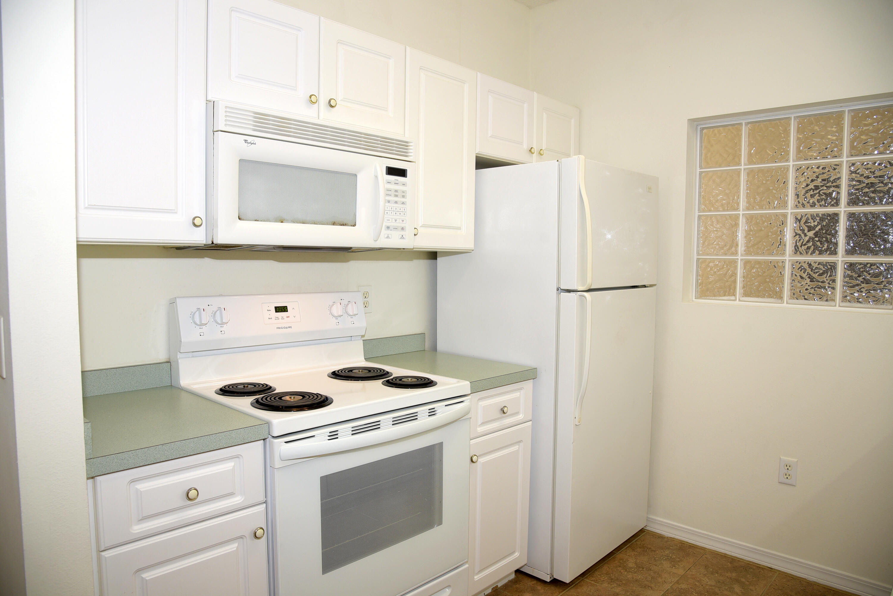 THE OAKS AT NICEVILLE - Residential Lease