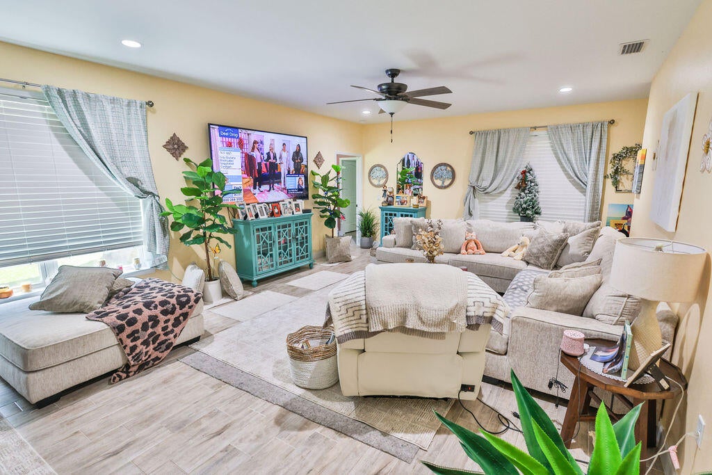 CLOVERDALE S/D - Residential