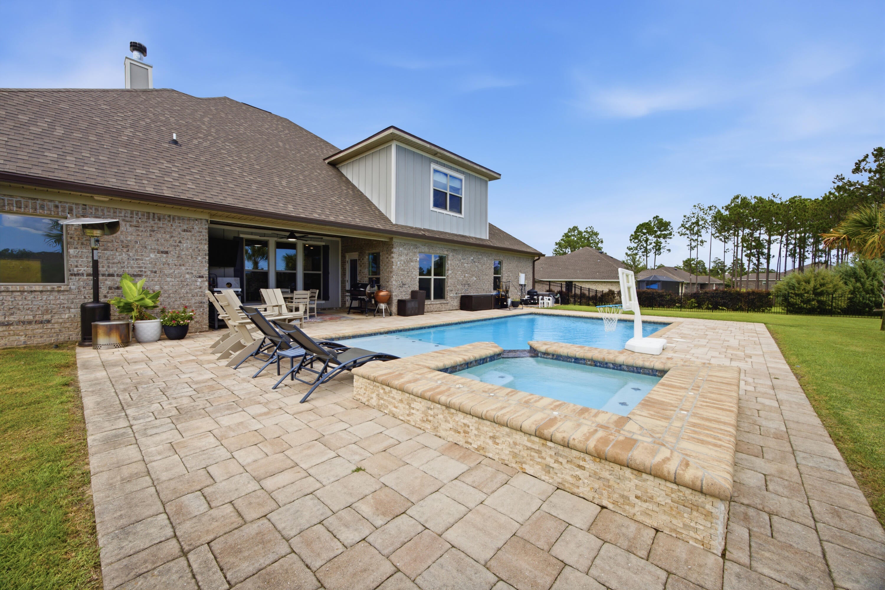 WINDSWEPT ESTATES - Residential