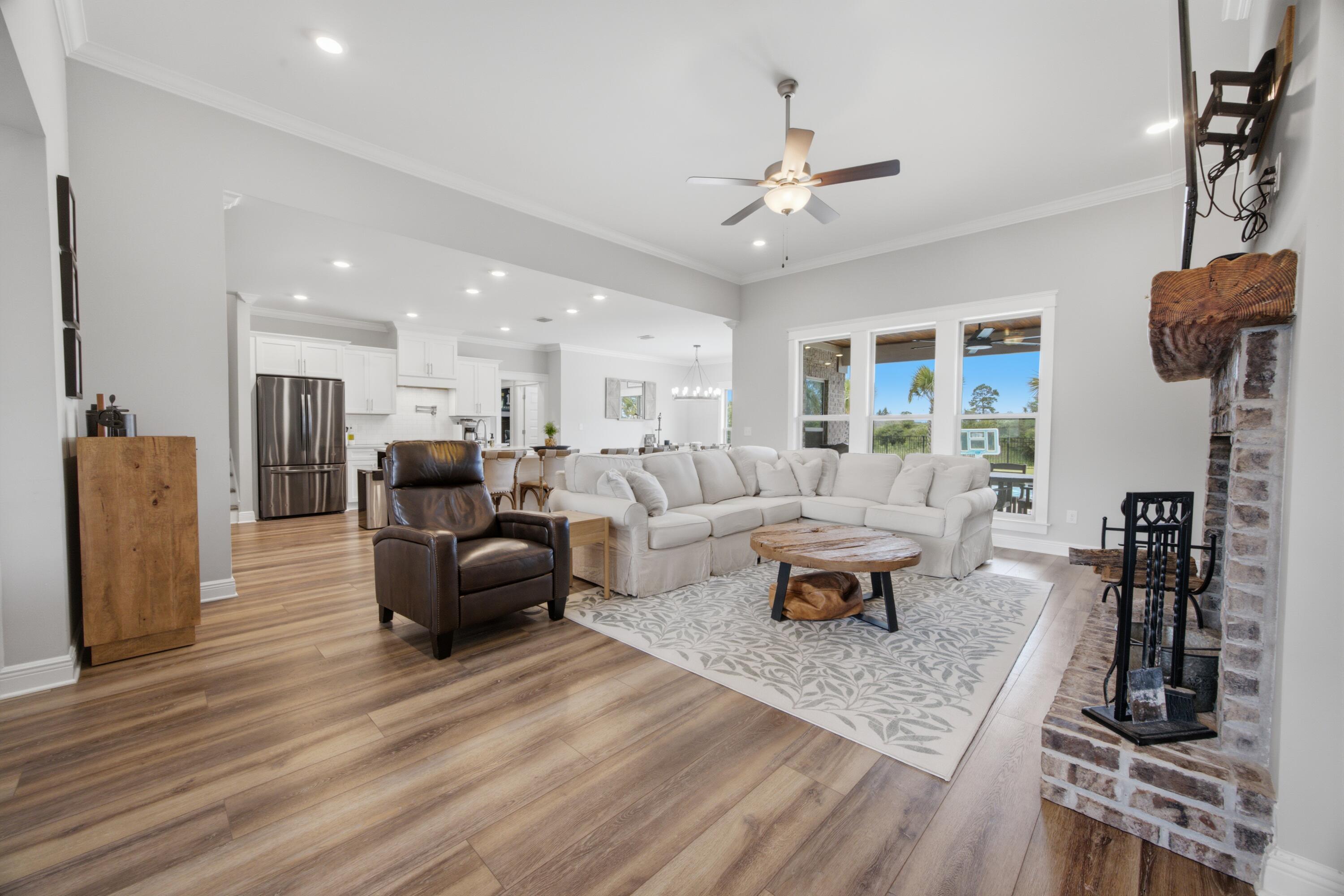WINDSWEPT ESTATES - Residential