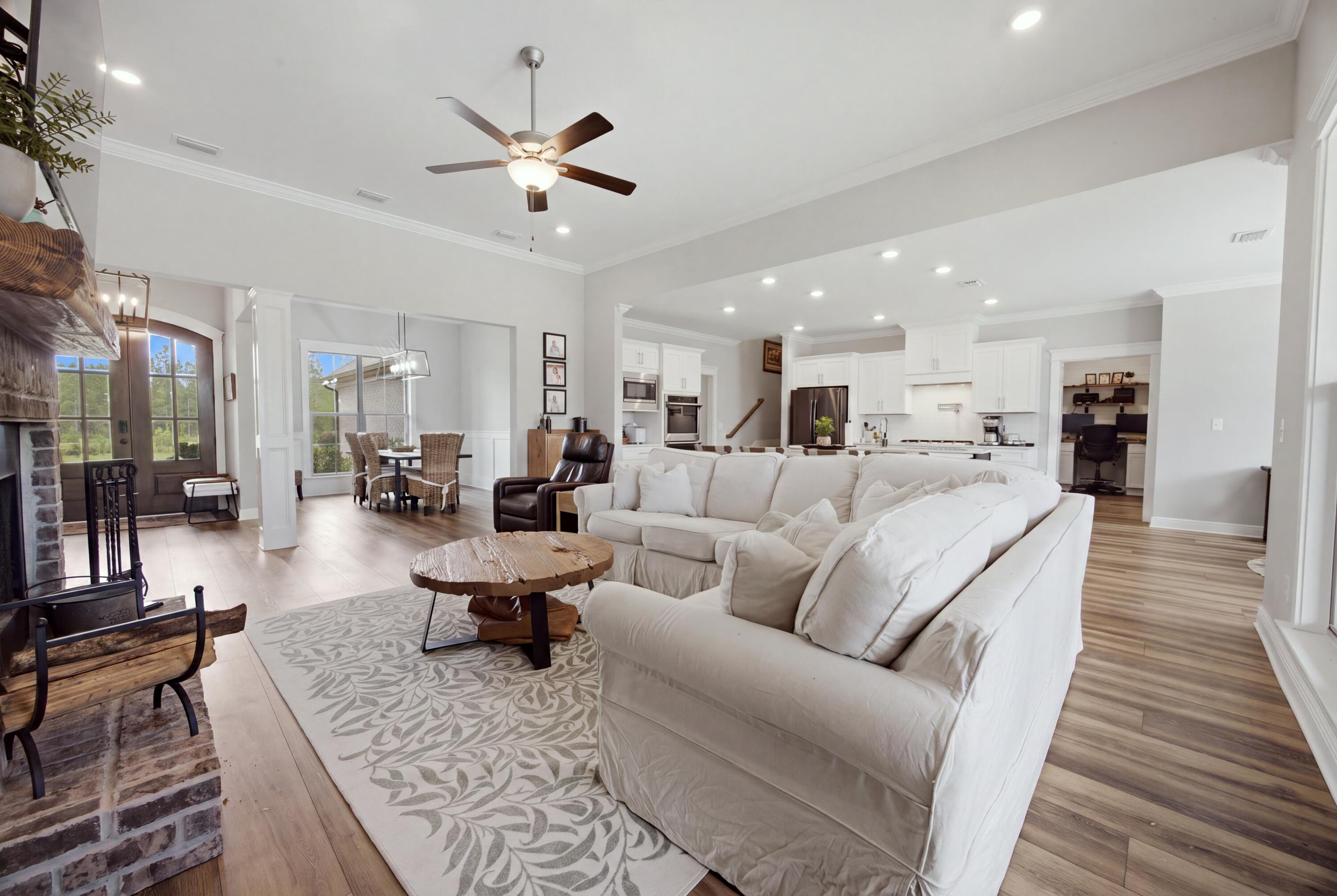 WINDSWEPT ESTATES - Residential