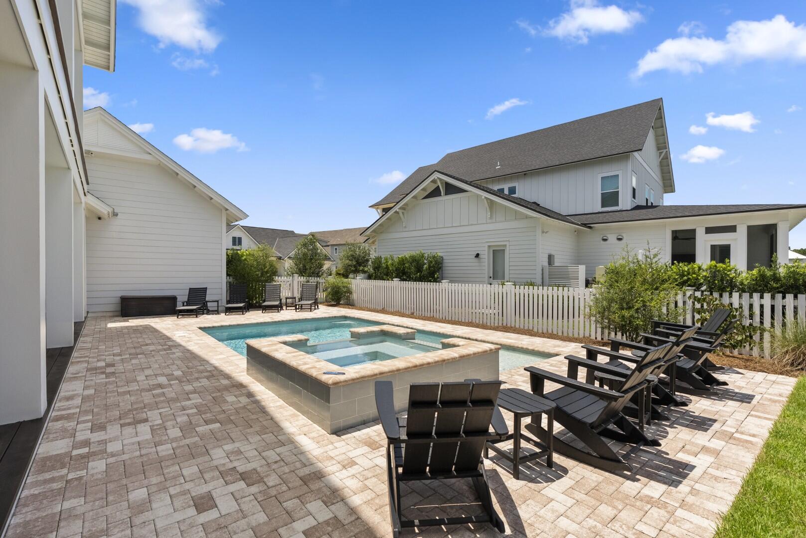 WATERSOUND ORIGINS - Residential