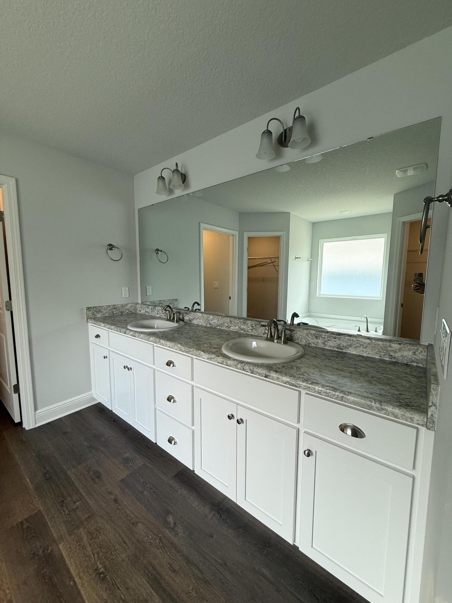 Ashton View - Residential