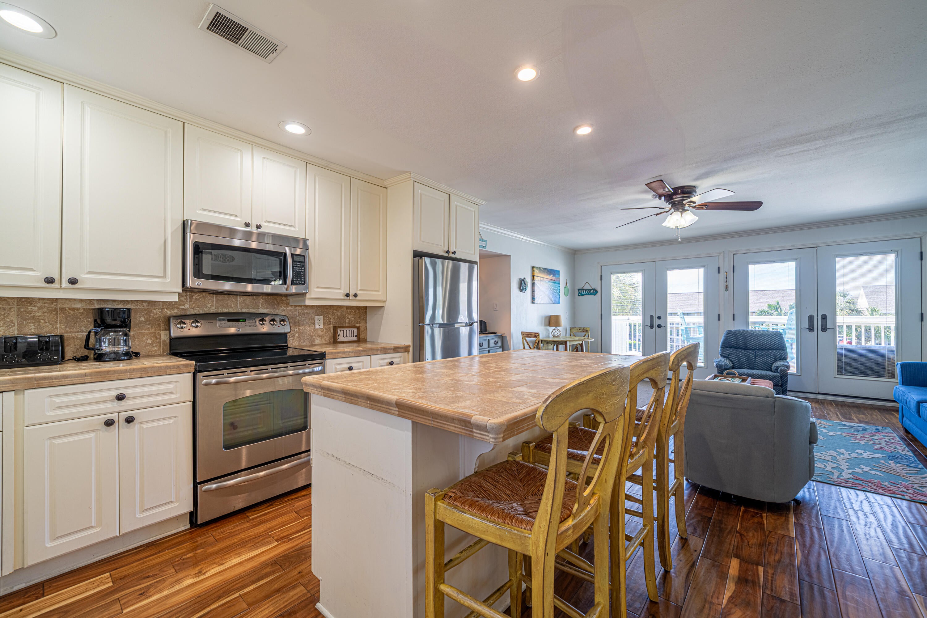 Renovated and spacious 2 bed, 2 bath with views of the canal in Sandpiper Cove! A pool is conveniently located just steps across from the condo, making it easy to enjoy without going far. Outside, enjoy a large, extended Trex deck, perfect for relaxing or entertaining. Inside, the kitchen was remodeled and expanded to create an open layout with an island, recessed lighting, and stainless steel appliances. Part of the condo was also enclosed to provide additional square footage, giving the unit even more usable living space. Big ticket items have already been taken care of, including a recently replaced HVAC and water heater, plus a new refrigerator and washer and dryer in 2024. The major updates are done, so this condo is ready to enjoy!

Sandpiper Cove is a 43-acre gated community with private beach access, 5 pools, a pitch and putt golf course, marina and boat launch, canal access, 24/7 security, and pickleball and tennis courts. Enjoy drinks at the new beachfront bar, The Sand Flea, or dine at the on site restaurant, Louisiana Lagniappe. With unbeatable amenities and everything you need right on property, this is the perfect place to be!