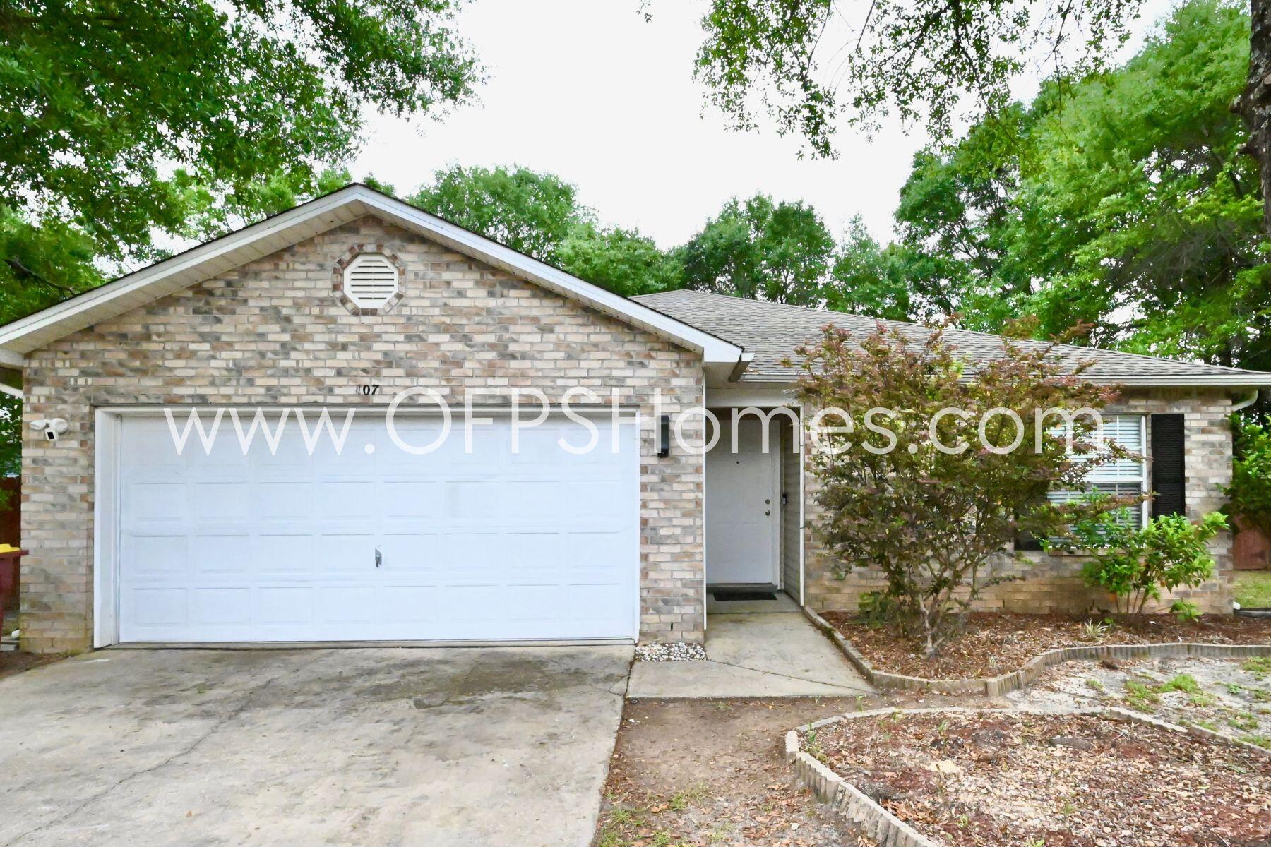 RIDGE CREST I & II - Residential Lease