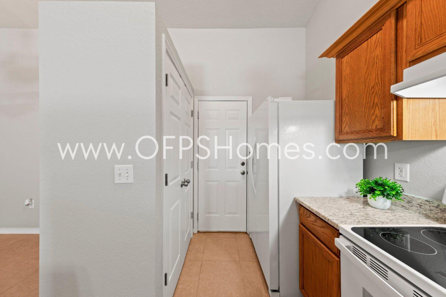 RIDGE CREST I & II - Residential Lease