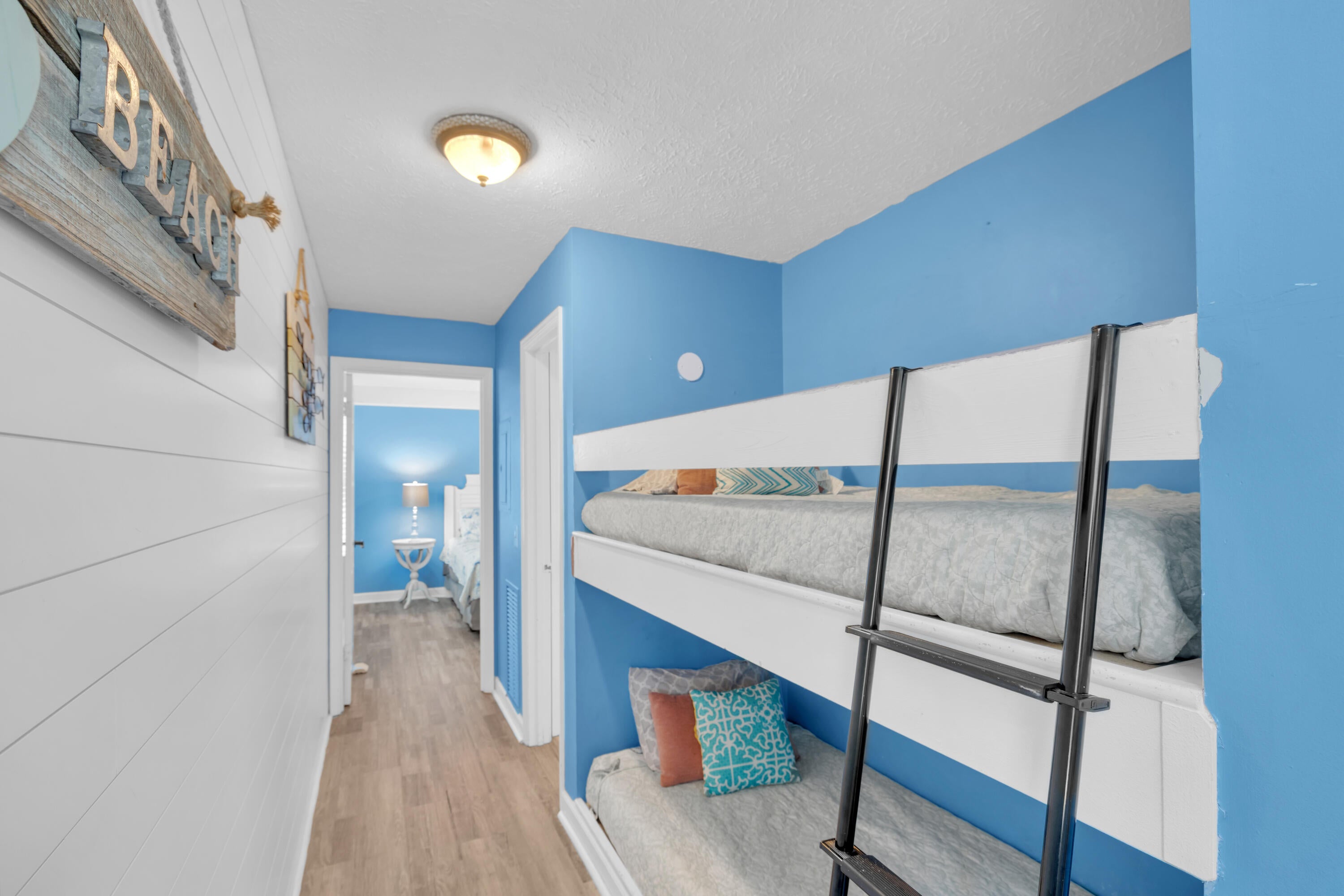 HORIZON SOUTH X - Residential