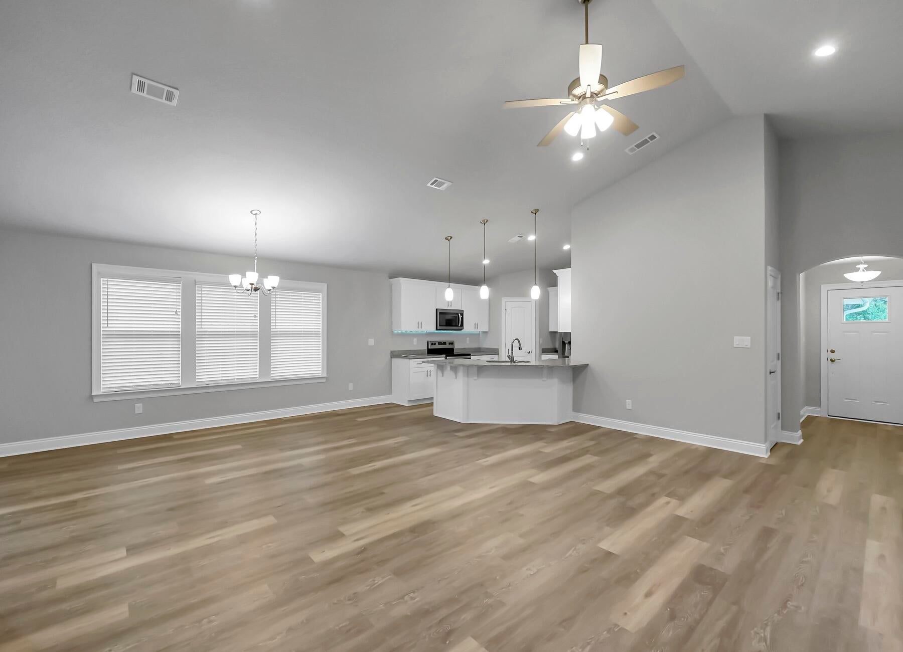 METES & BOUNDS - Residential Lease