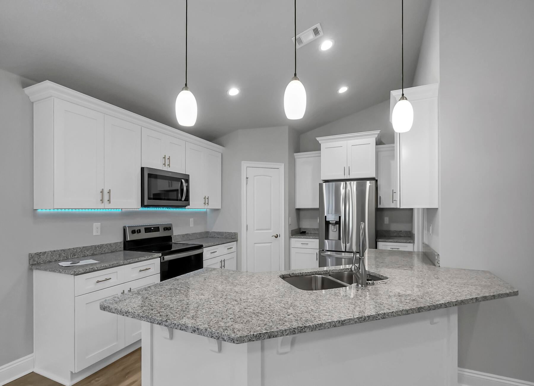 METES & BOUNDS - Residential Lease
