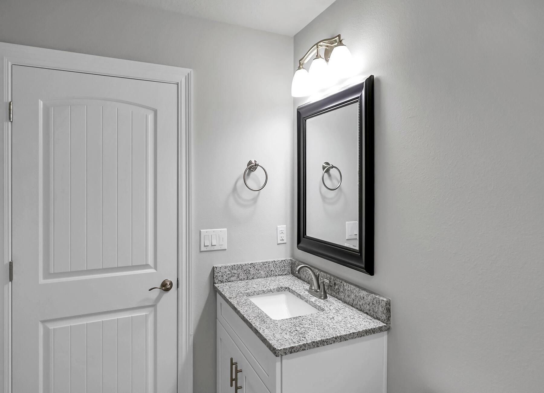 METES & BOUNDS - Residential Lease