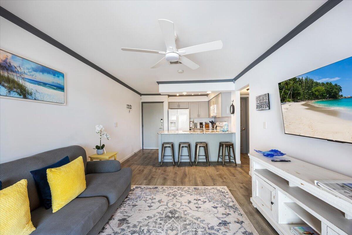 LAKEVIEW CONDO - Residential