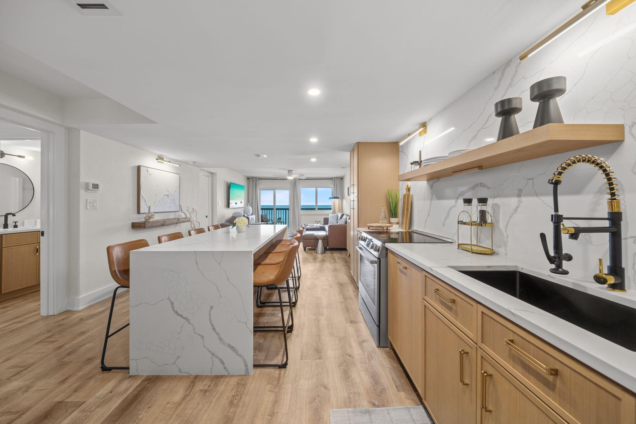 PINNACLE PORT - Residential