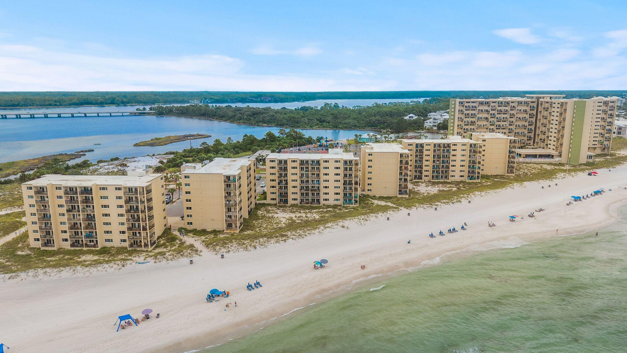 PINNACLE PORT - Residential