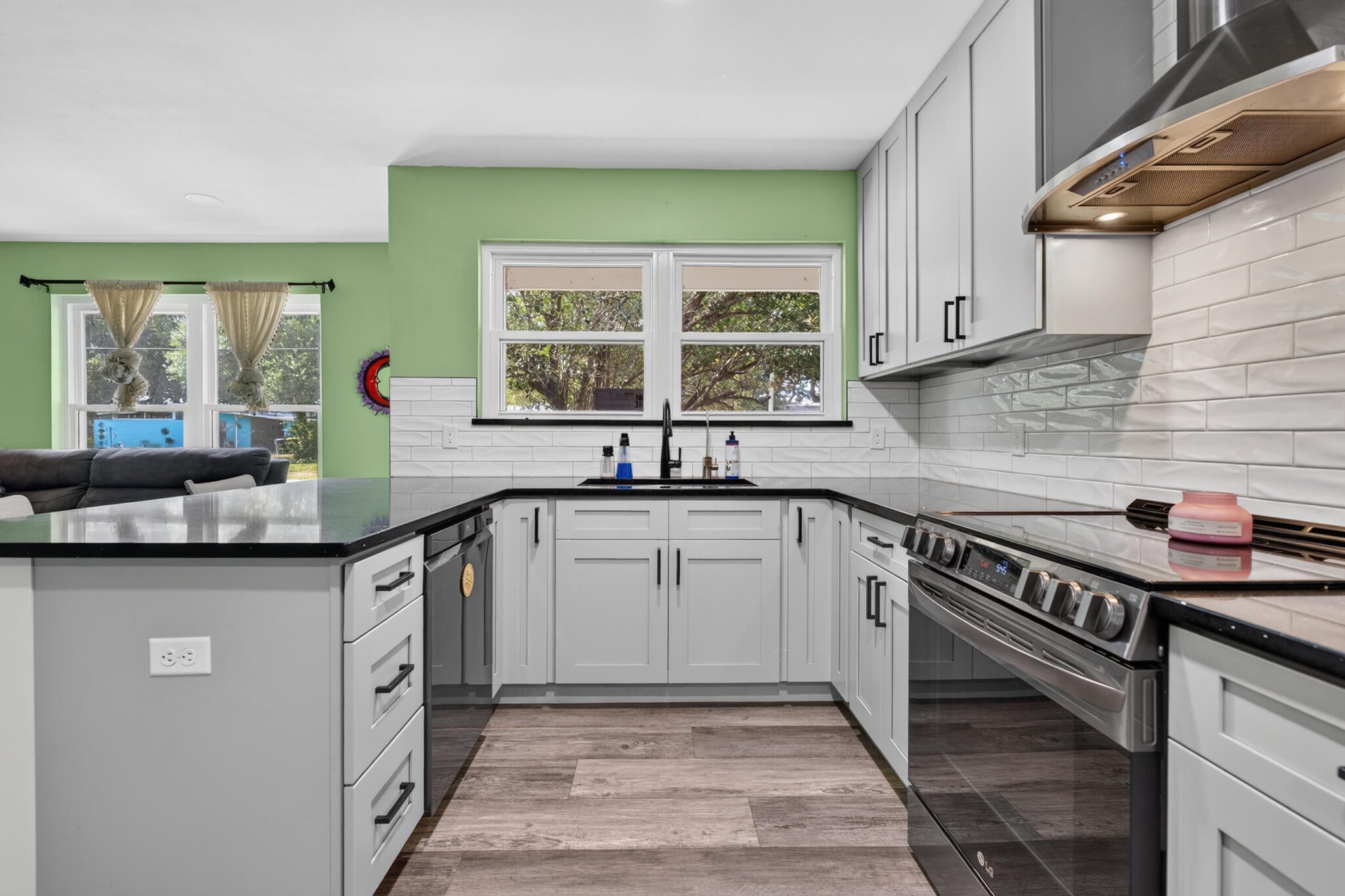 SEABREEZE 5TH ADDN - Residential