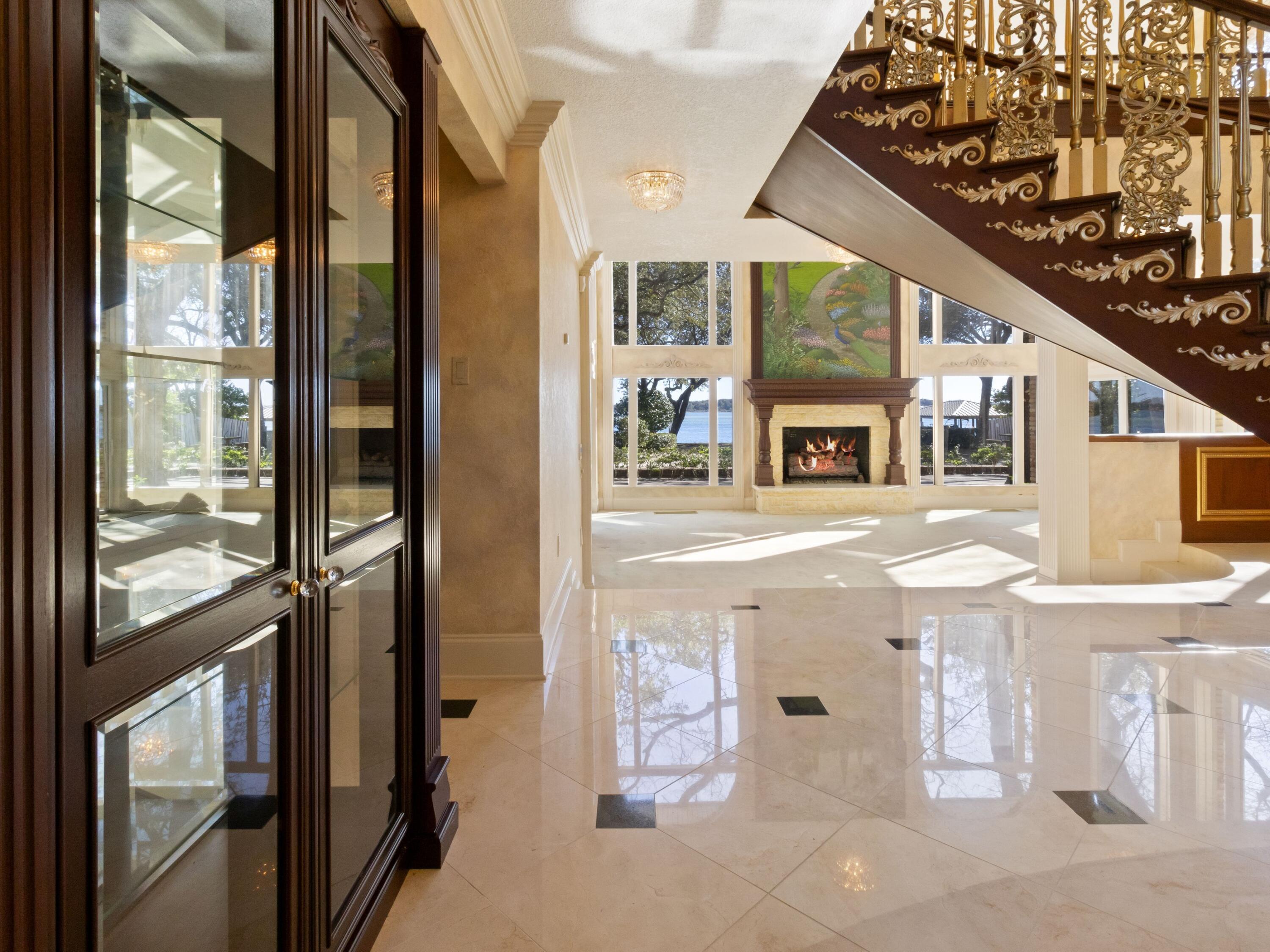 GULFVIEW S/D TO MARY ESTHER - Residential