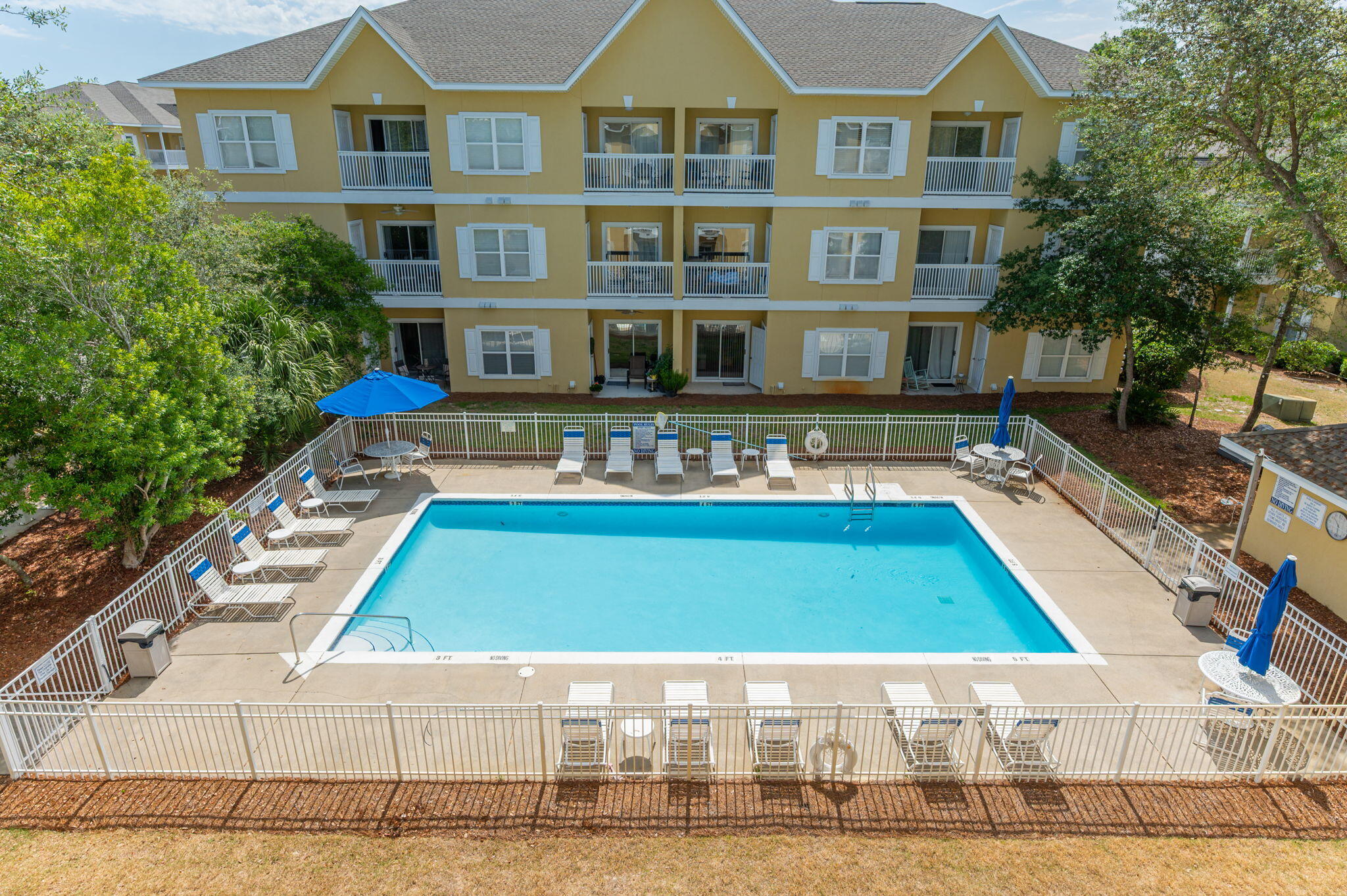 HERONS WATCH CONDO PH 2 - Residential
