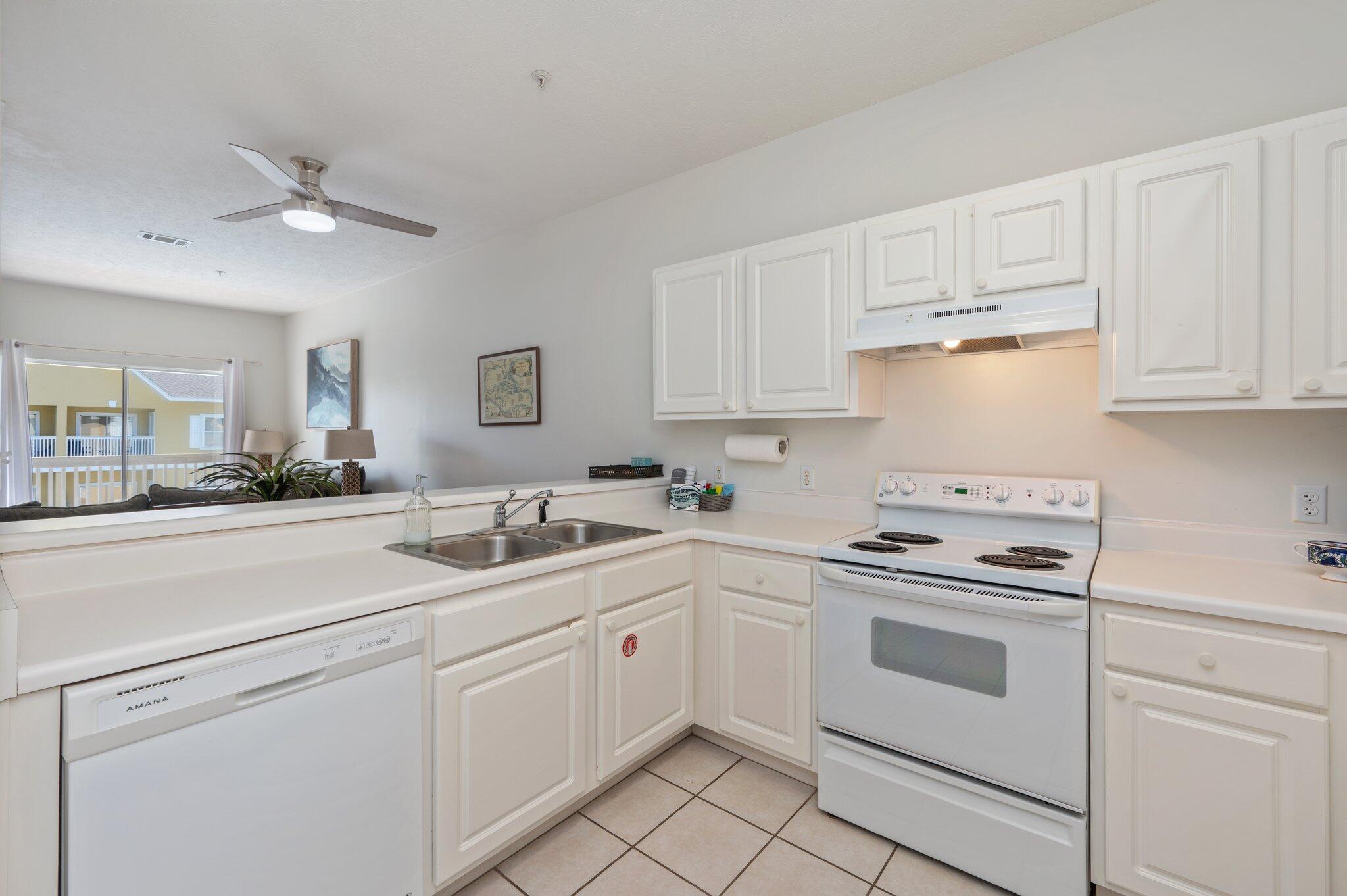 HERONS WATCH CONDO PH 2 - Residential