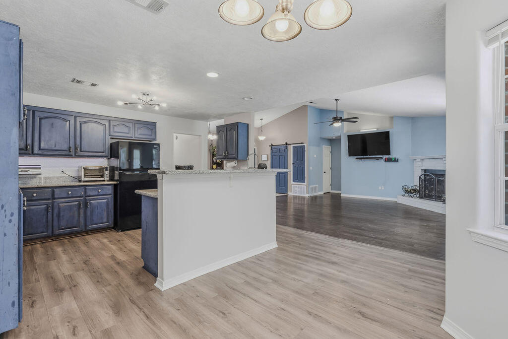 HAWK'S NEST - Residential