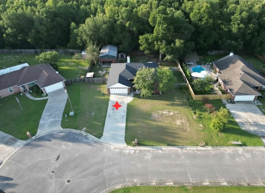 HAWK'S NEST - Residential