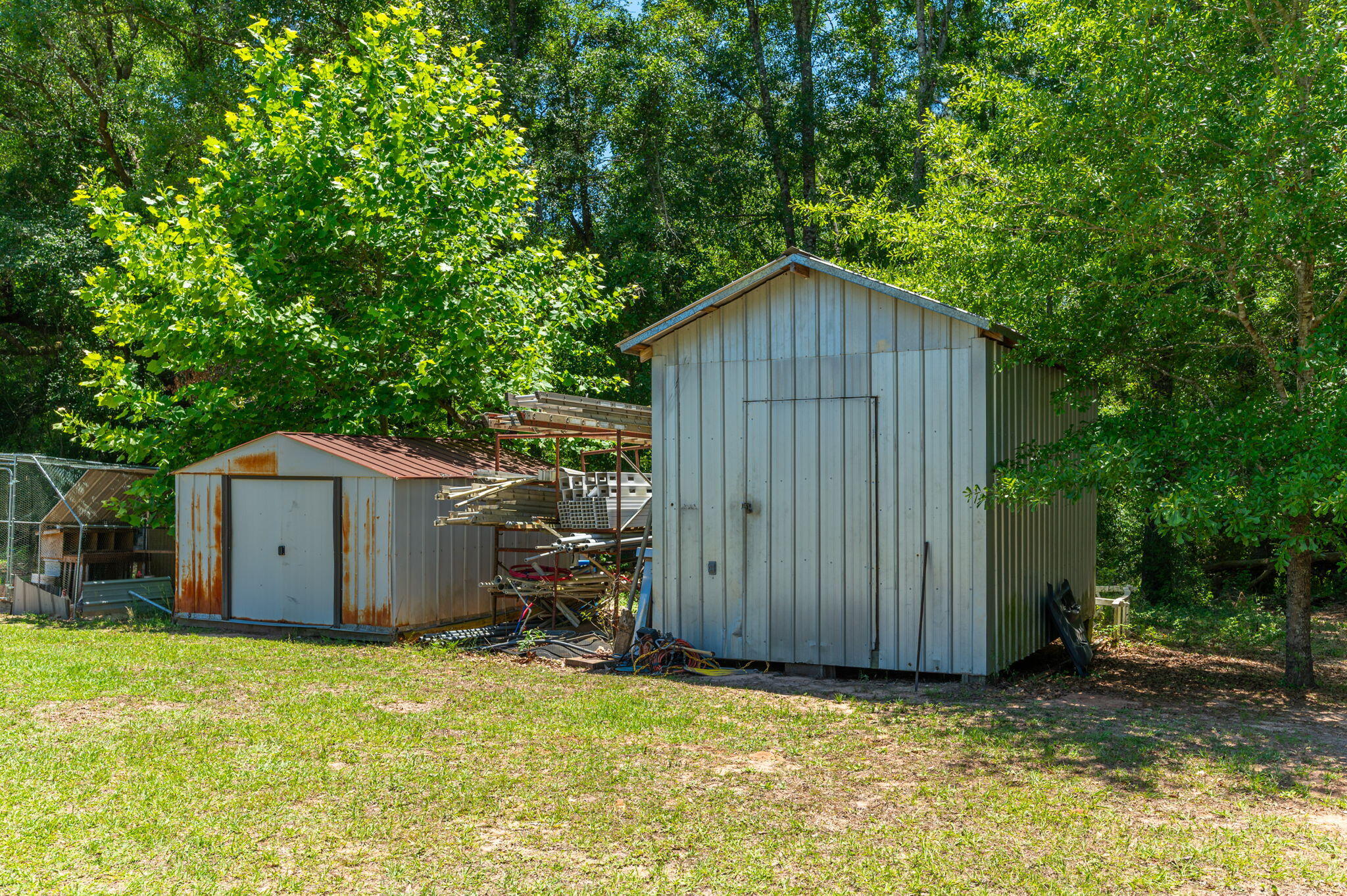 COM NE COR OF NW1/4 OF SE1/4 OF SW1/4 S 60 FT W 206.59 FT - Residential