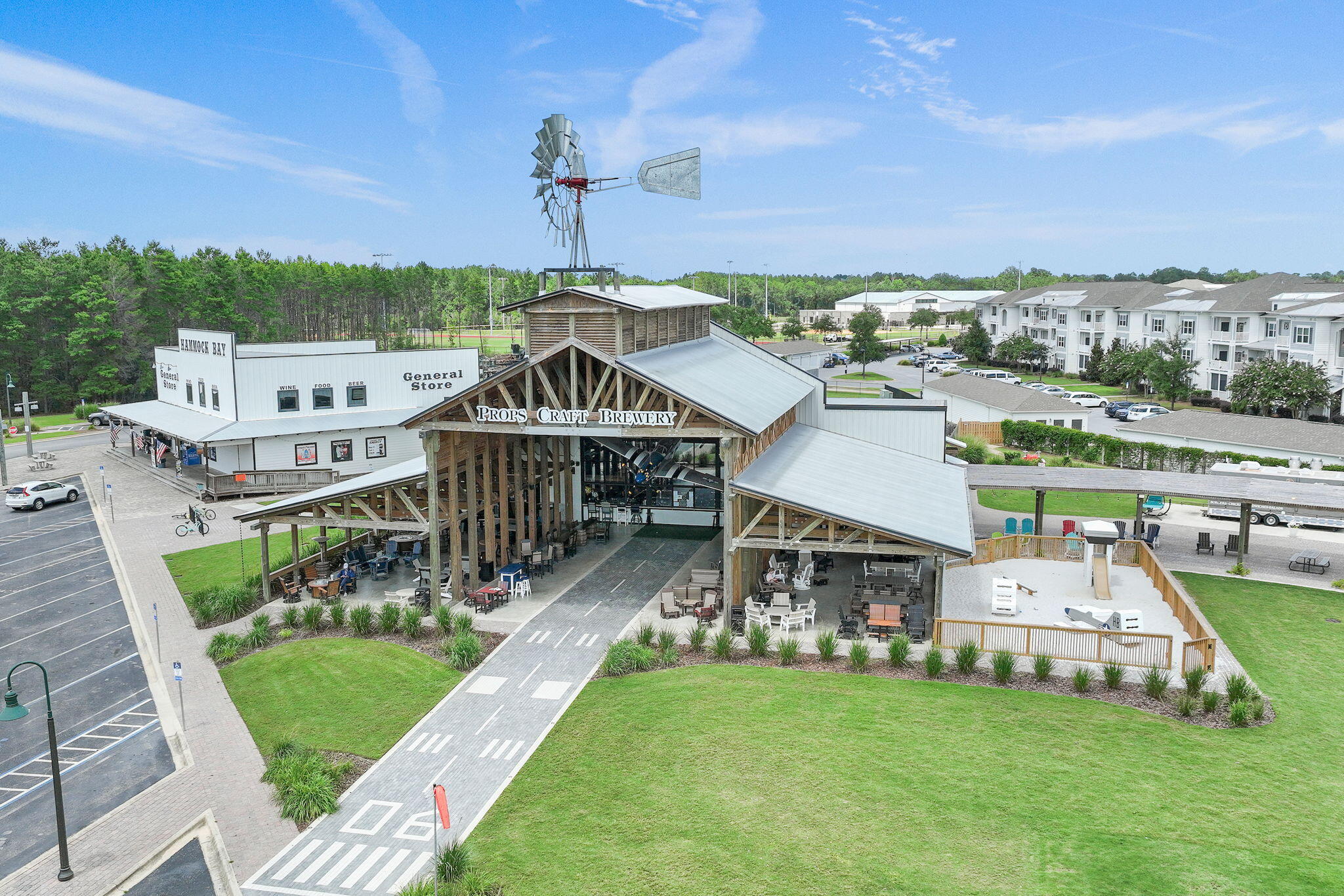 HAMMOCK BAY - Residential