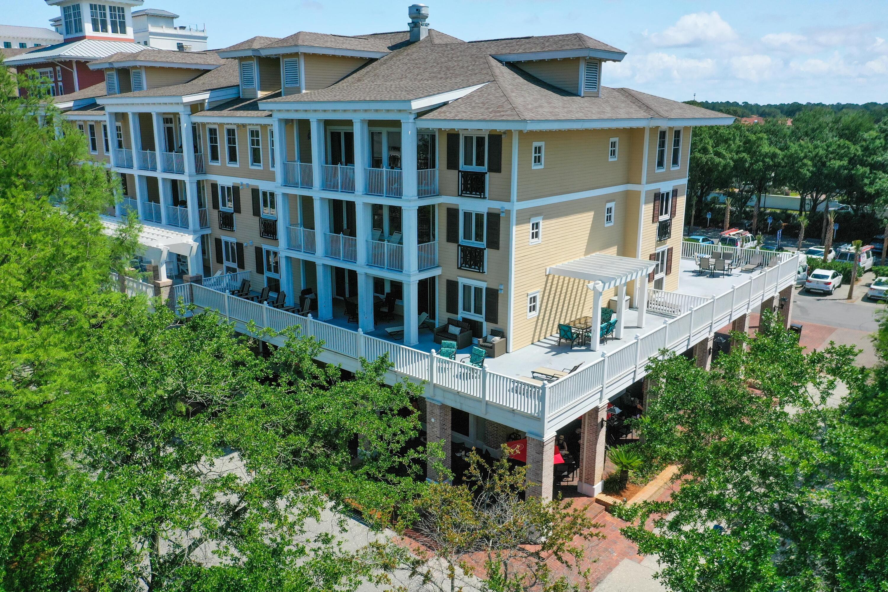 Unique floor plan on the 2nd floor of Observation Point South boasting the largest wrap around balcony in the complex with front row seats overlooking the events plaza which hosts spectacular seasonal fireworks shows, concerts, festivals and more. Perfect for entertaining with new patio furniture! This 3 bedroom condo can easily be modified back into a 2-bedroom/Studio lock-off, giving you the opportunity to further enhance your rental revenue potential. The open living space features an L-shaped sectional perfect for an evening movie night. Spend the day cooking your favorite meals using the stainless steel kitchen appliances. The beautifully updated coastal color pallet and decor continue into the third bedroom or studio condo featuring two queen beds, private bathroom, and wine fridge. Observation Point owners have exclusive access to the lushly landscaped amenities terrace featuring a resort style pool, hot tub, fitness center, lawn, and lovely grilling area as well as to the Founders Club, featuring a game room with pool table and bar and a balcony overlooking the events plaza. Just outside your door, the vibrant Village of Baytowne Wharf invites you to enjoy waterfront dining, boutique shopping, and a calendar full of festivals, concerts, and family-friendly events. Grand Boulevard is just minutes away with upscale dining and retail favorites like Emeril's, Fleming's, and Pottery Barn. Sacred Heart Hospital is a short drive from the resort, and Destin-Fort Walton Beach Airport (VPS) is conveniently located just 30 minutes away.
As an introduction to the Sandestin lifestyle, we invite our new owners to explore amenities that make Sandestin special. The listing brokerage and seller(s) are presenting the buyer(s) of this property with (2) 90-minute rounds of Tennis court time, a golf foursome at one of our three championship courses, and a round of golf for up to four (4) players at the unrivaled Burnt Pine Golf Club.