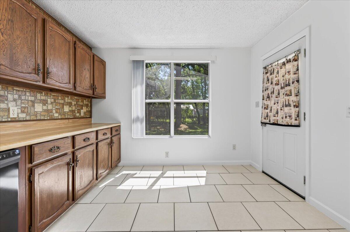 VESTA HEIGHTS 1ST ADDN - Residential