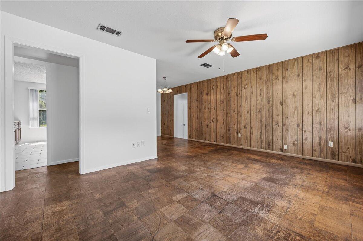 VESTA HEIGHTS 1ST ADDN - Residential
