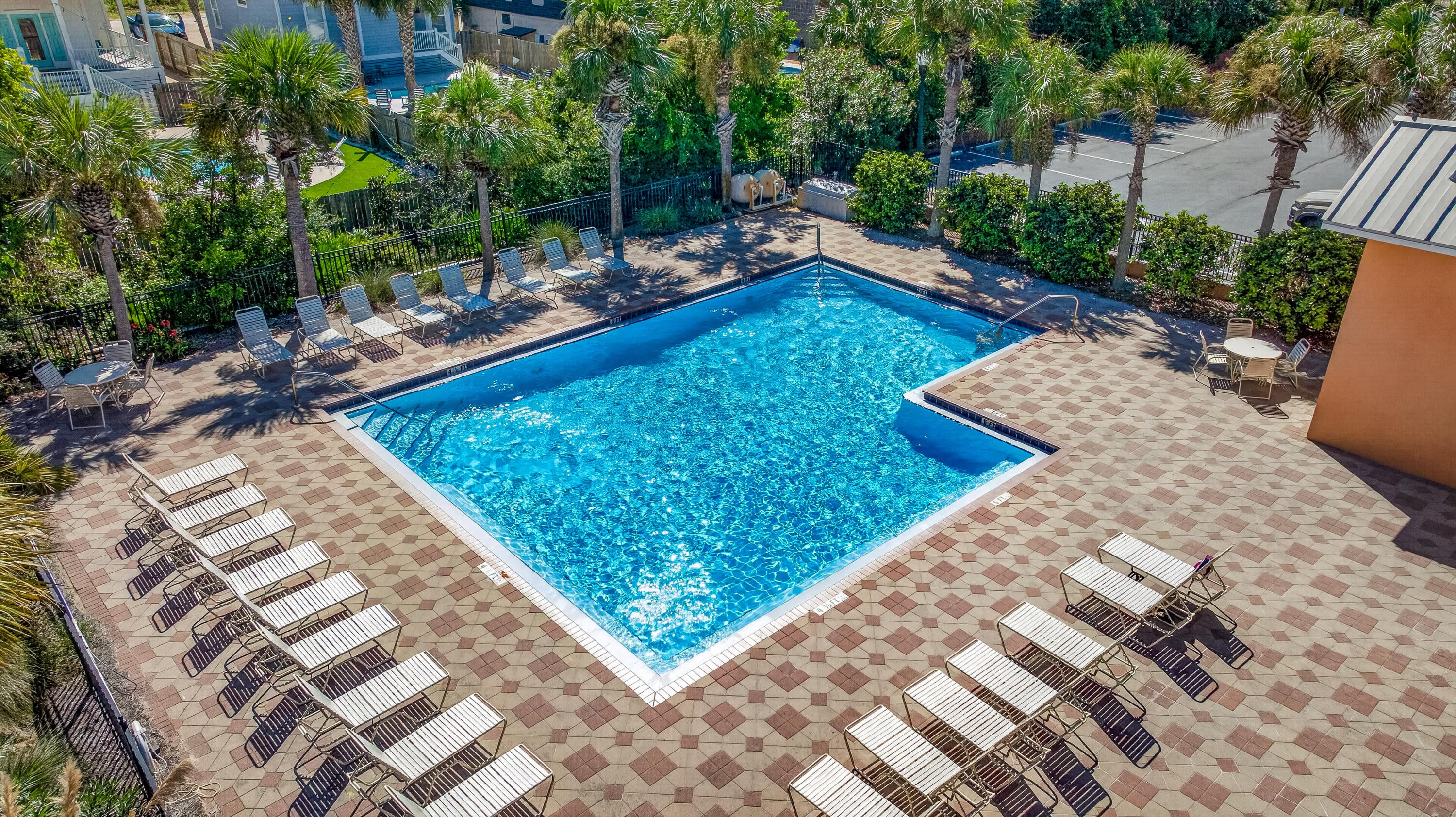 MIRAMAR BEACH VILLAS - Residential
