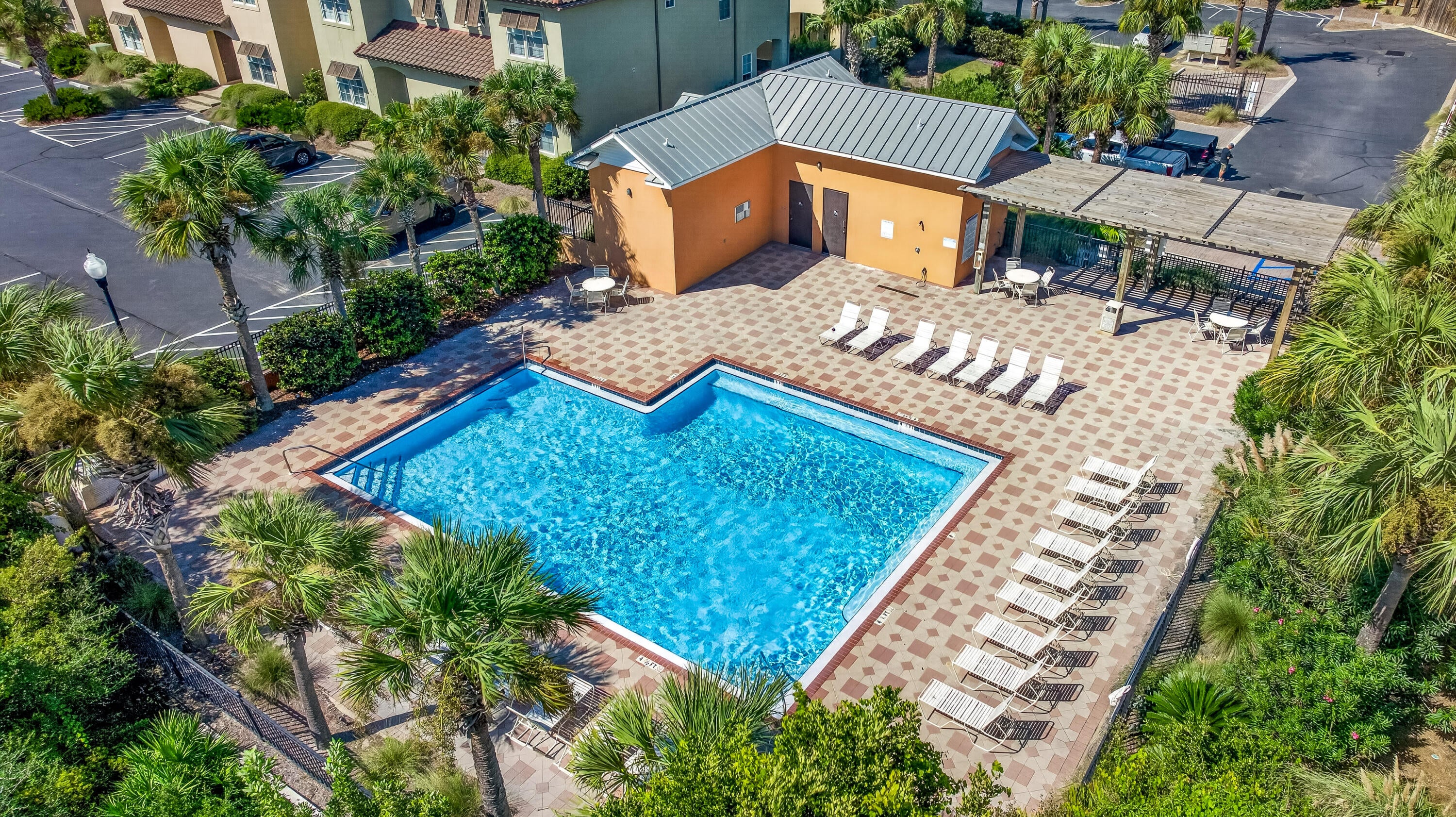MIRAMAR BEACH VILLAS - Residential