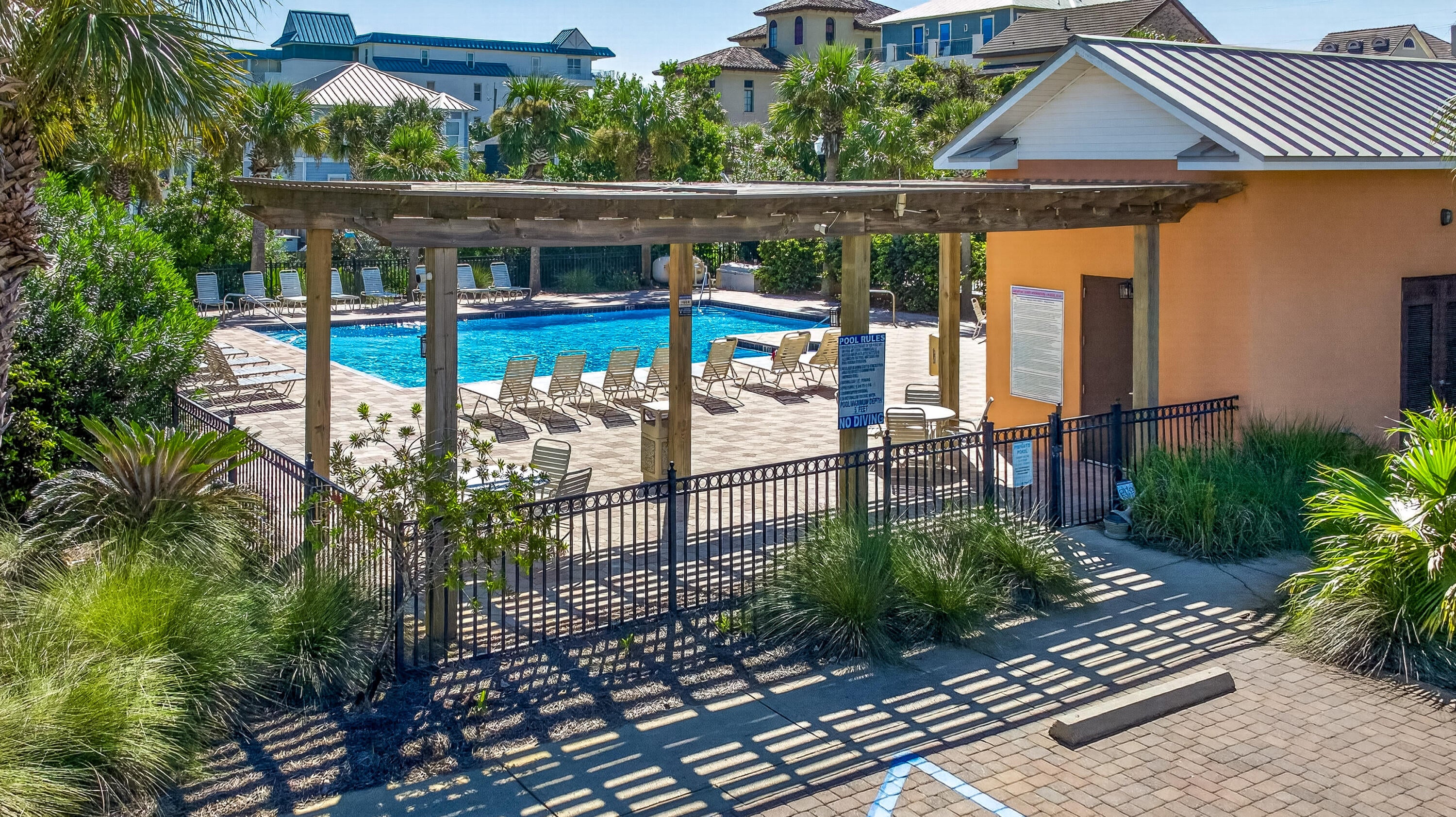 MIRAMAR BEACH VILLAS - Residential