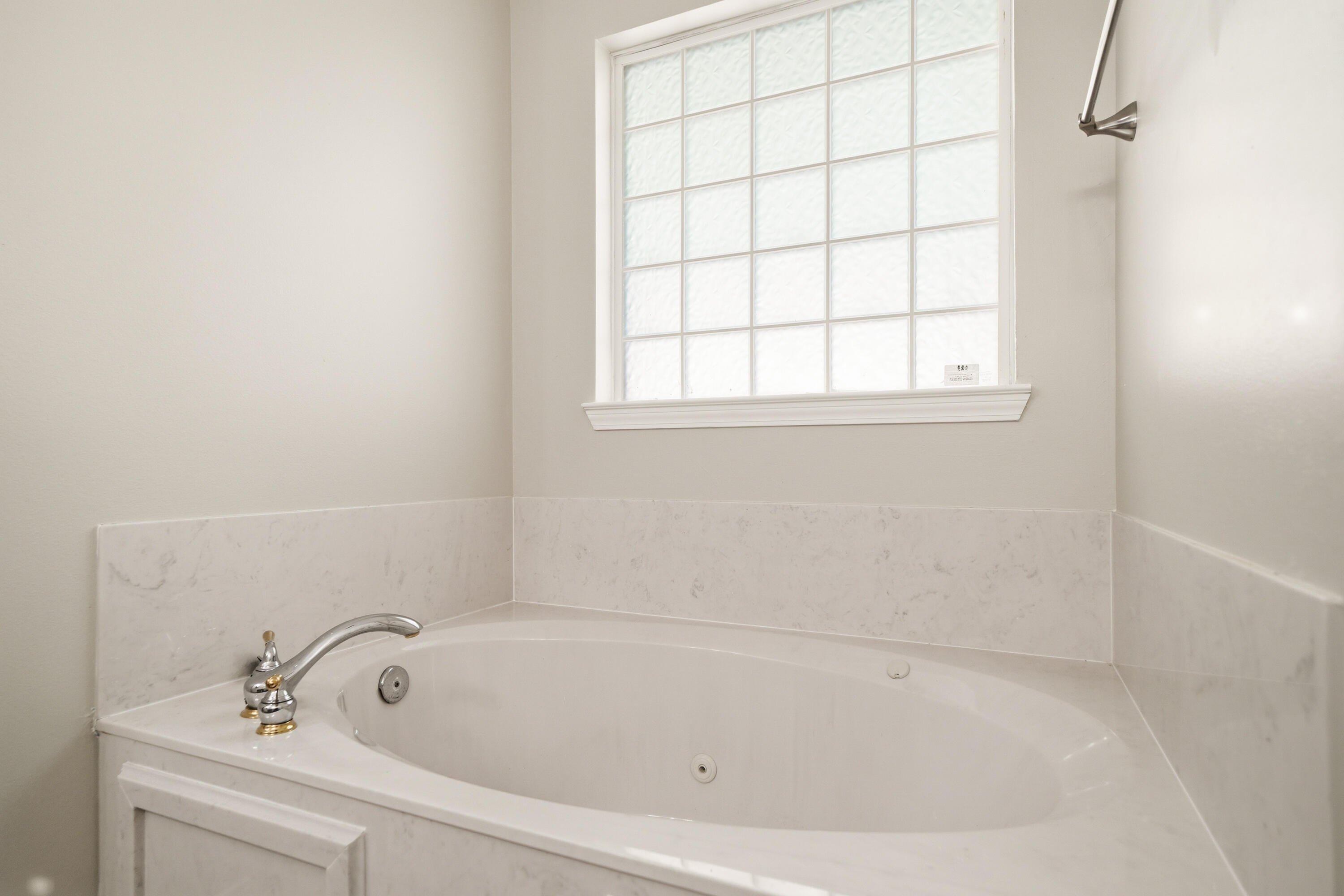 SILVER OAKS PH 2 - Residential Lease
