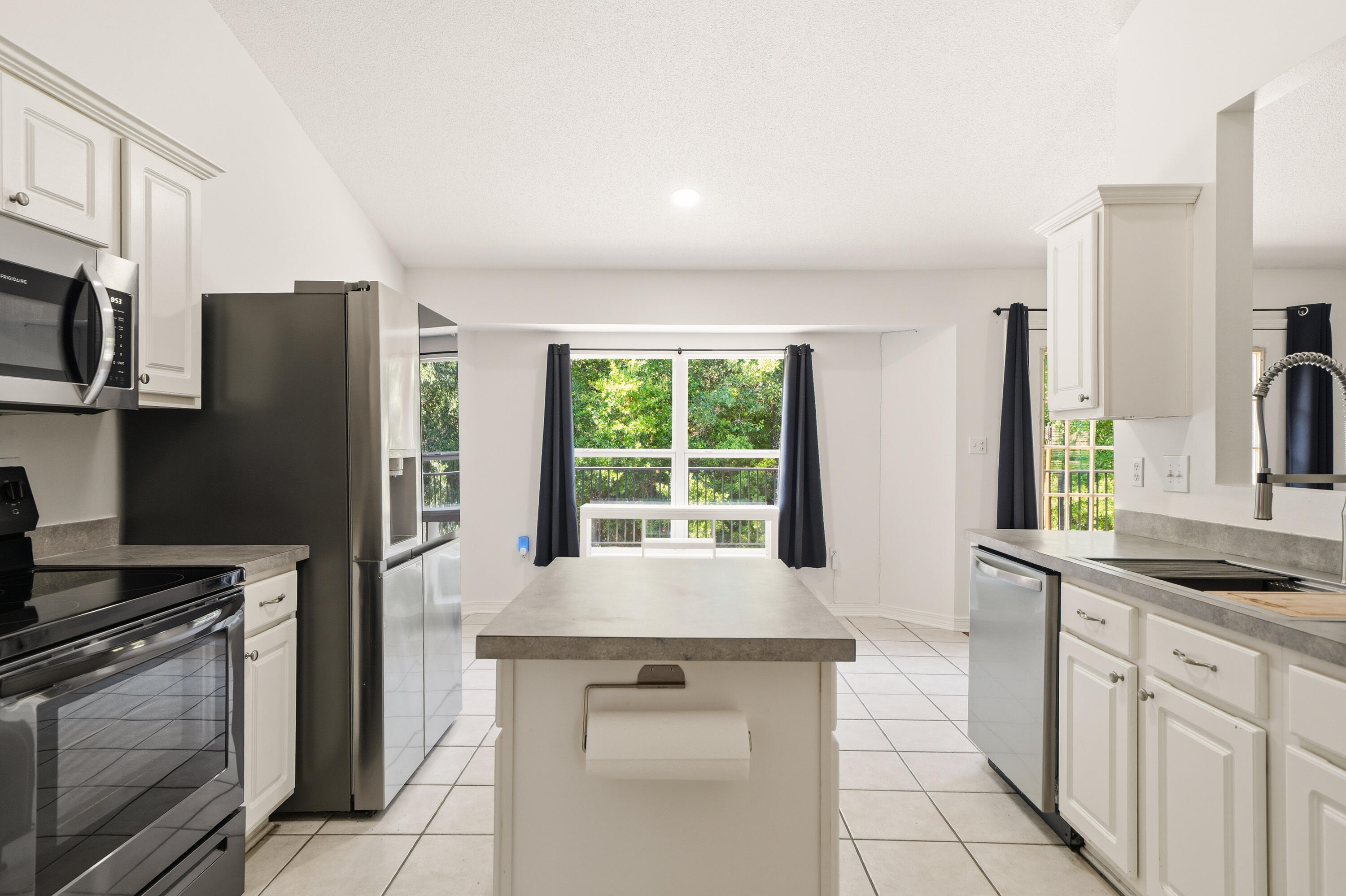 SILVER OAKS PH 2 - Residential Lease