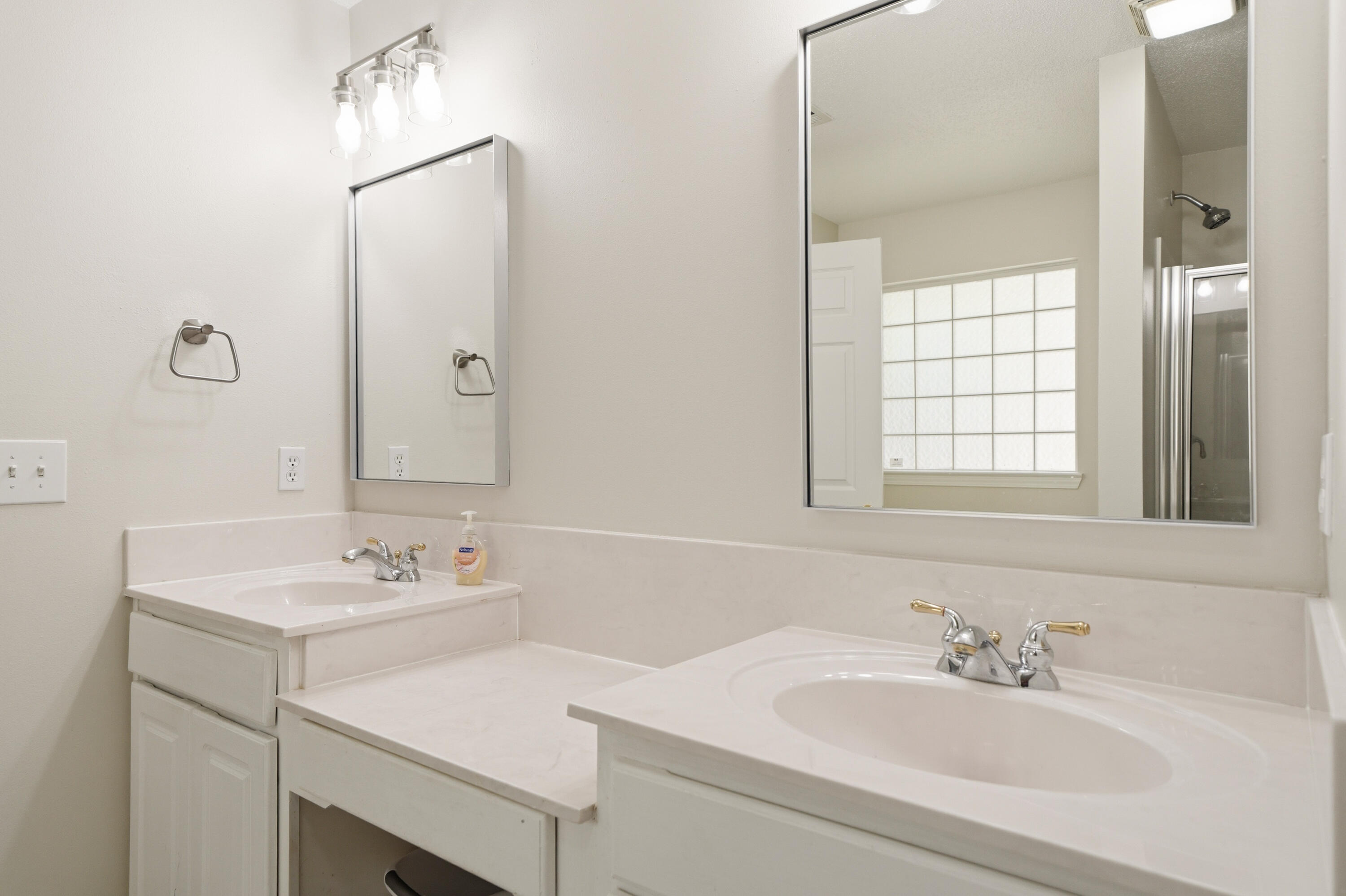 SILVER OAKS PH 2 - Residential Lease