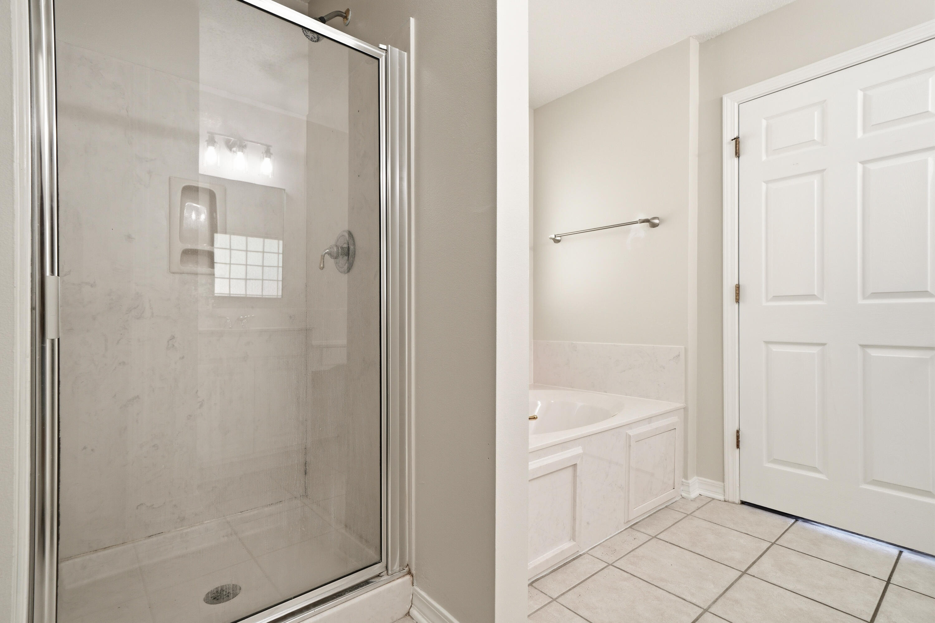 SILVER OAKS PH 2 - Residential Lease