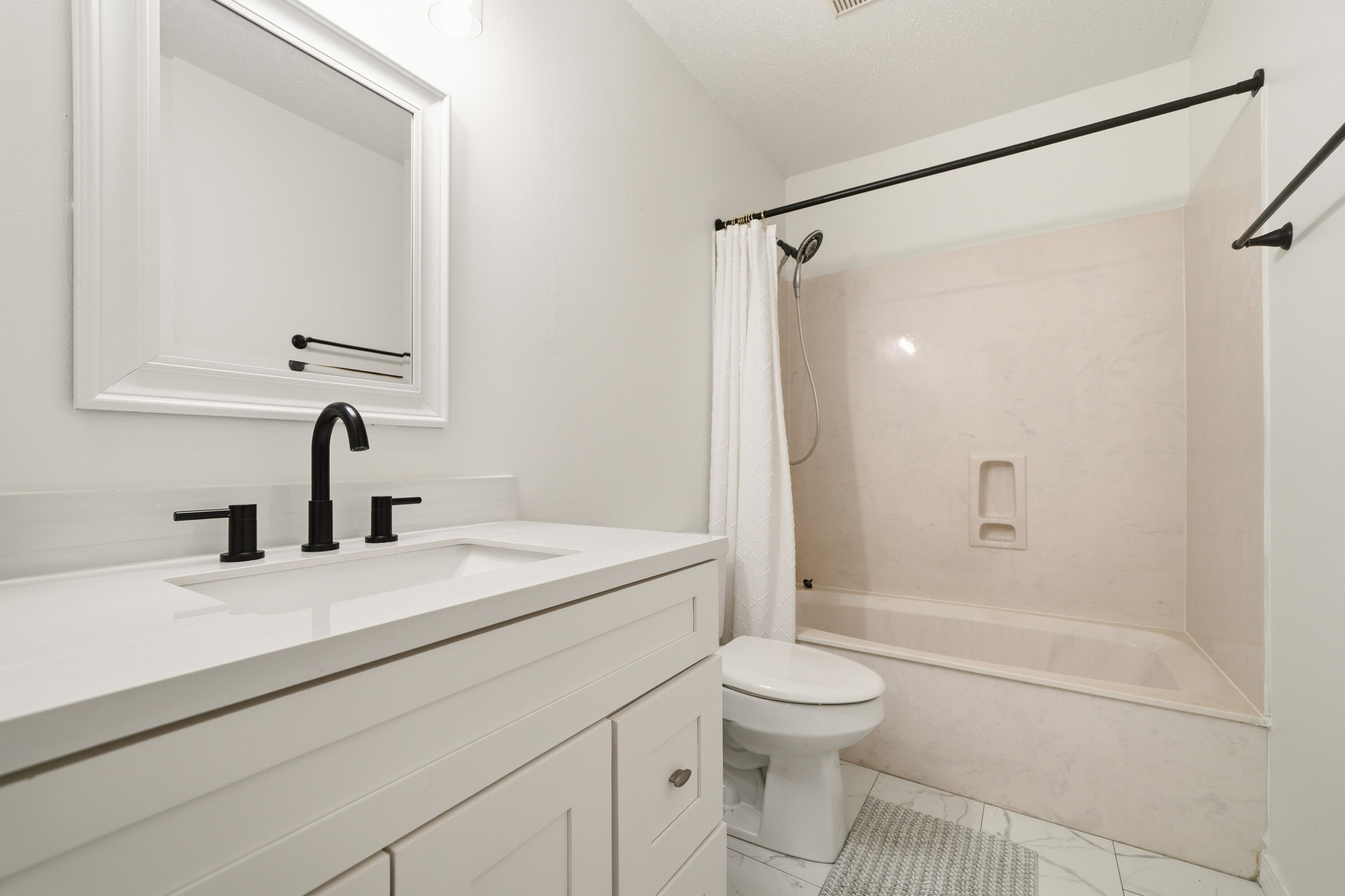 SILVER OAKS PH 2 - Residential Lease