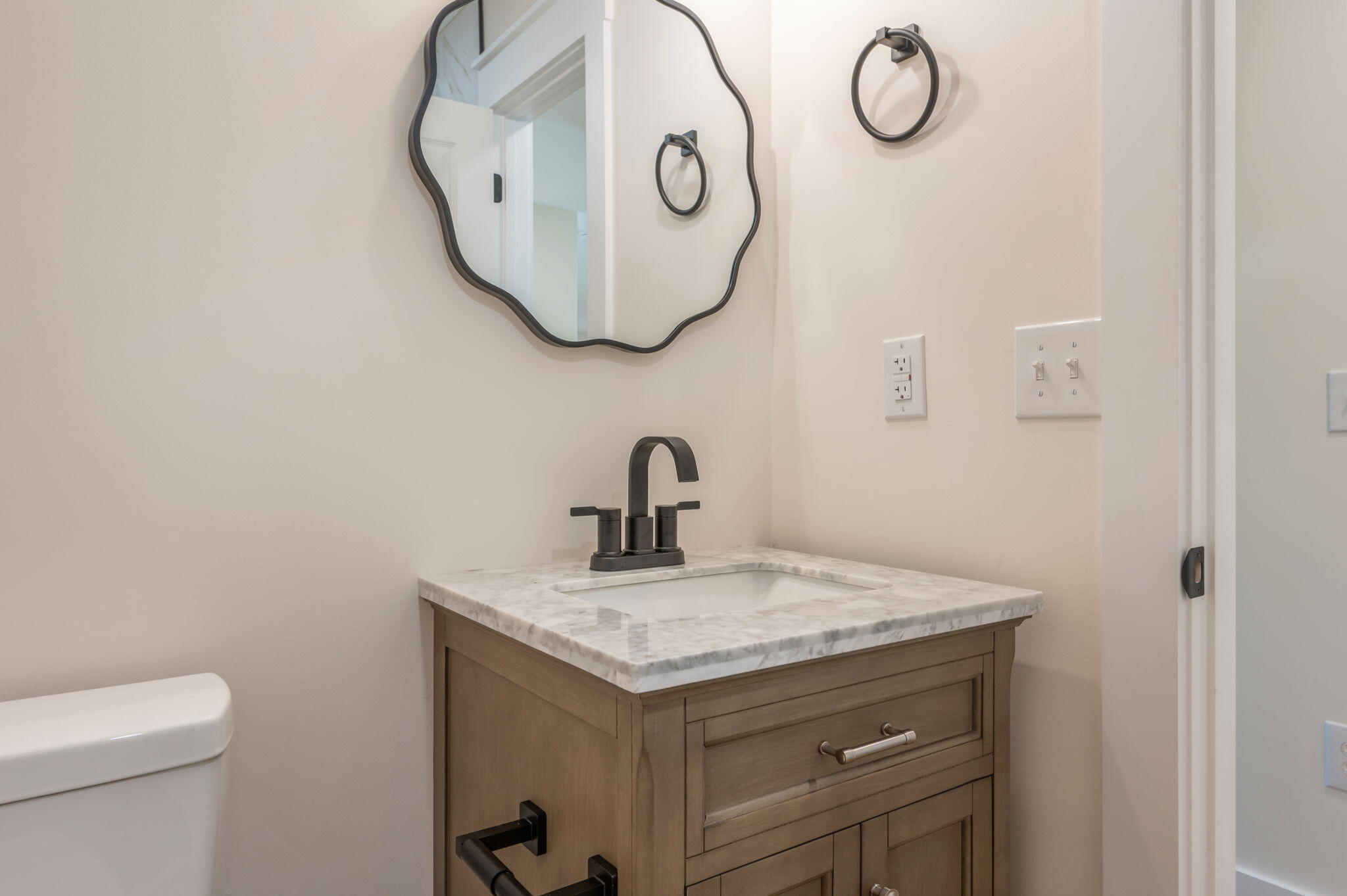 COLONY ESTATES 3RD ADDN - Residential