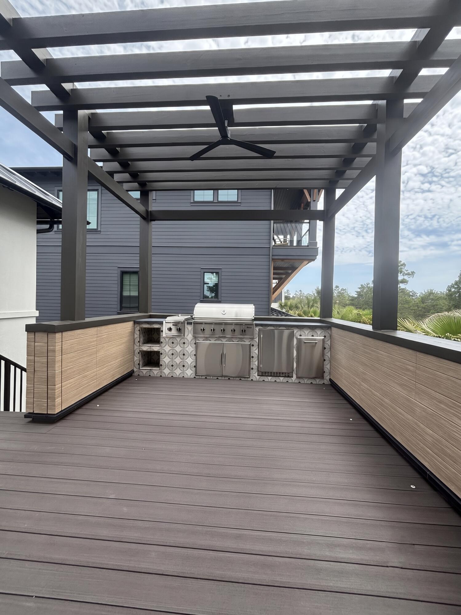 BEACH HIGHLANDS - Residential