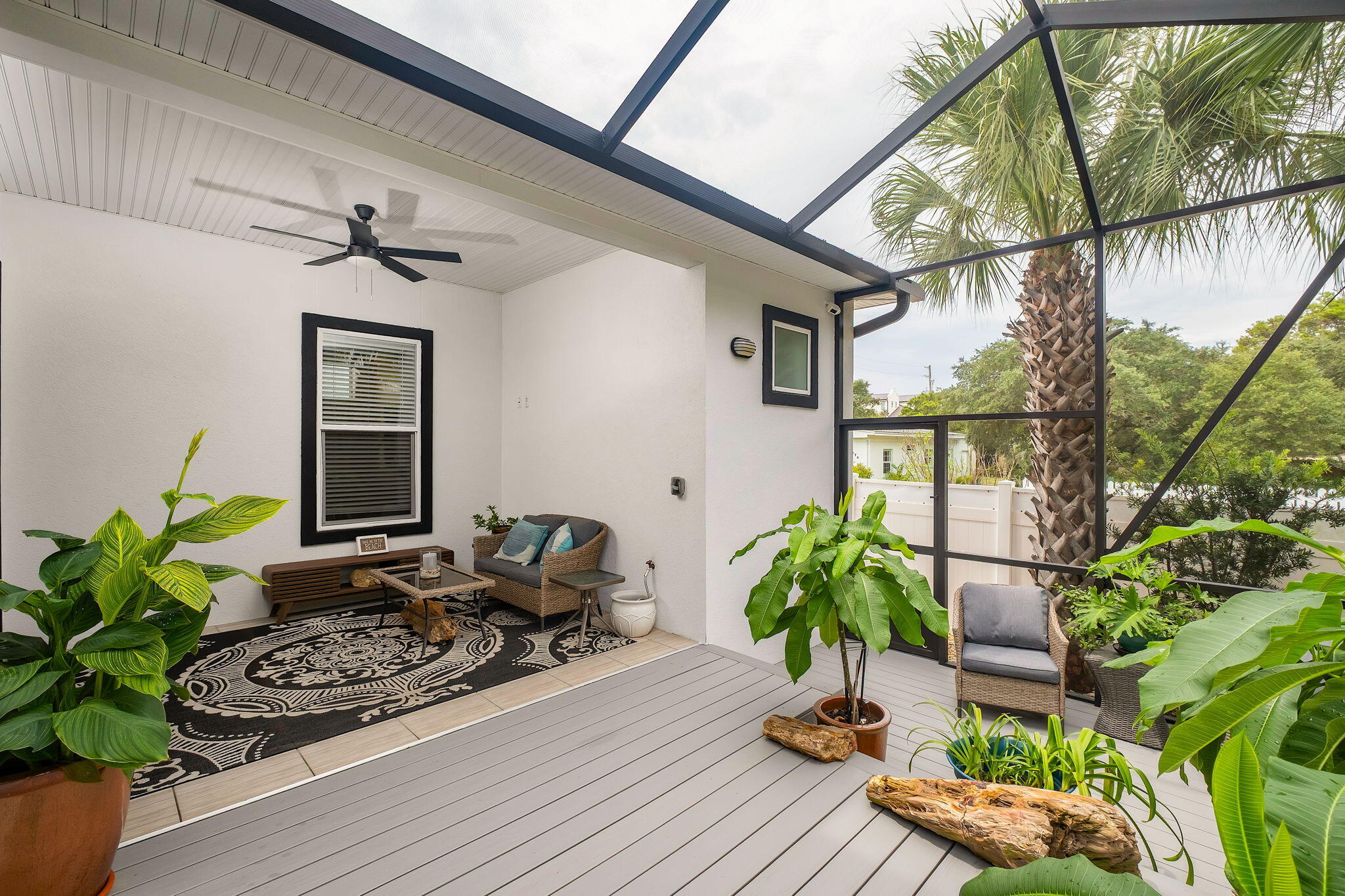 EMERALD WATERS VILLAGE - Residential