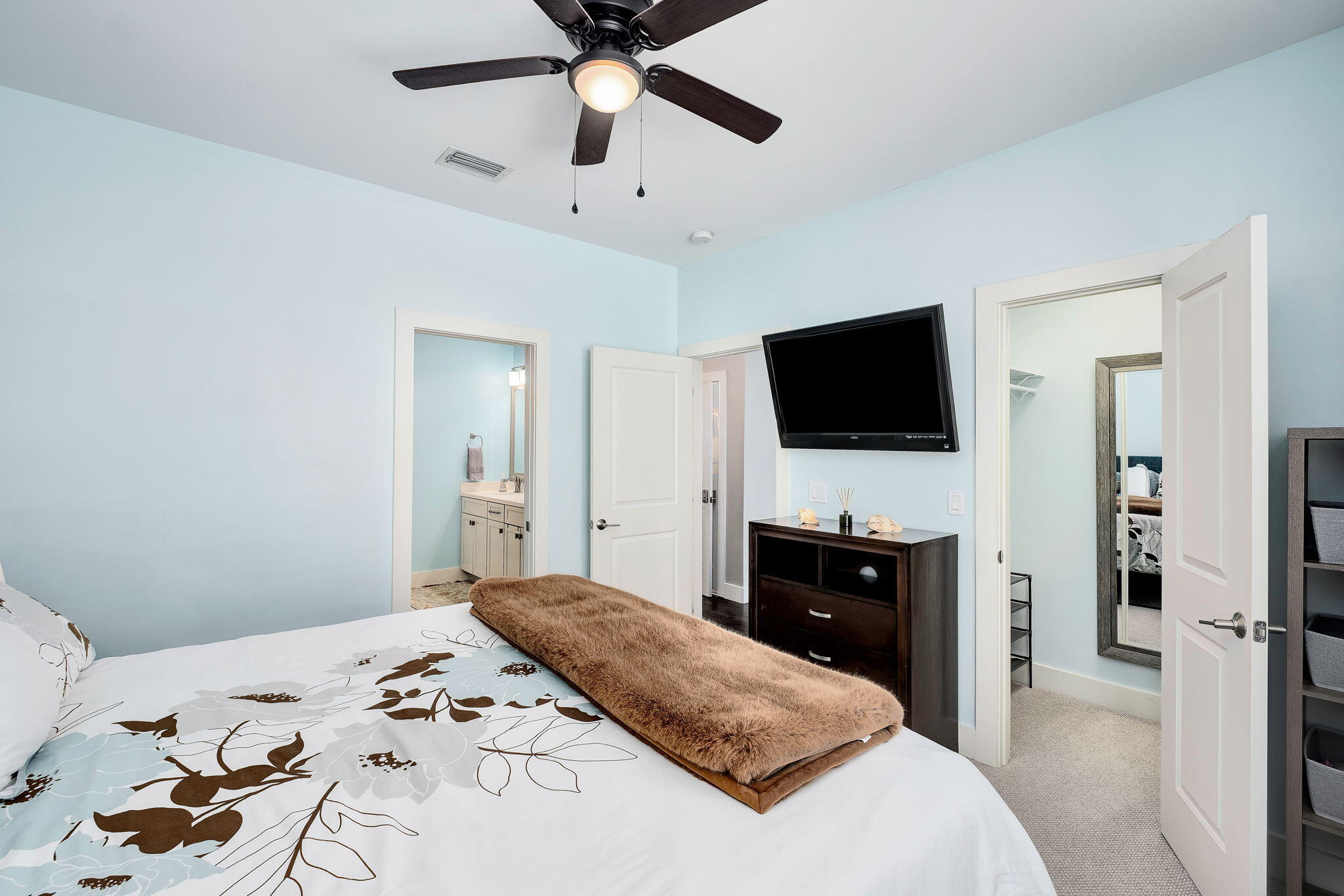 EMERALD WATERS VILLAGE - Residential