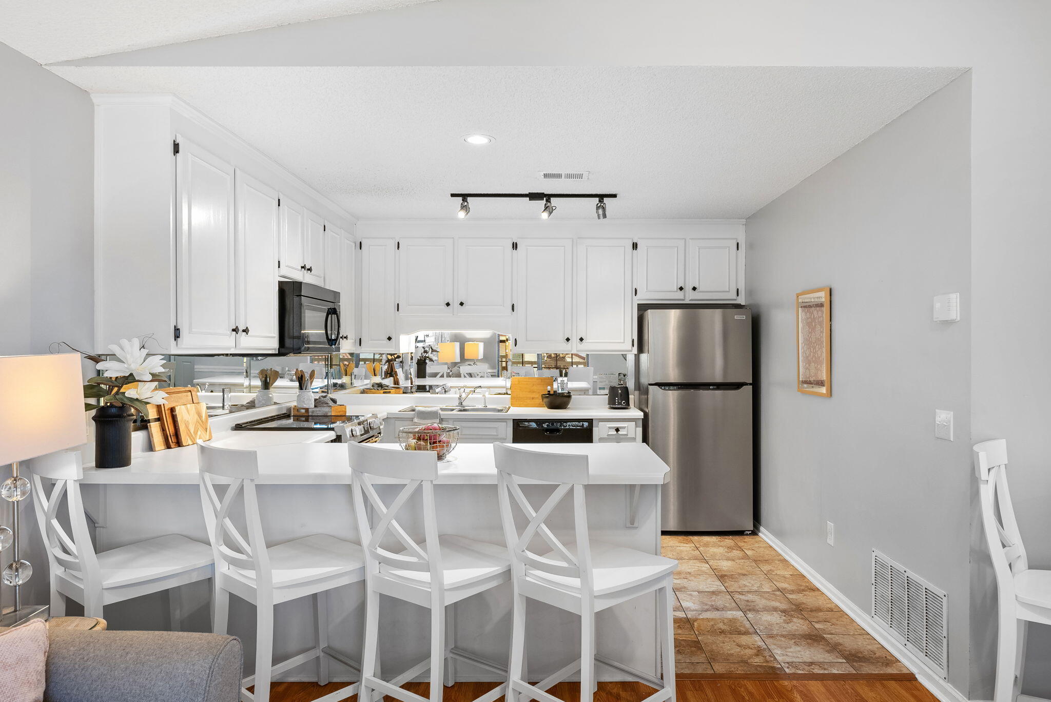 HORIZON SOUTH 1 CONDO - Residential