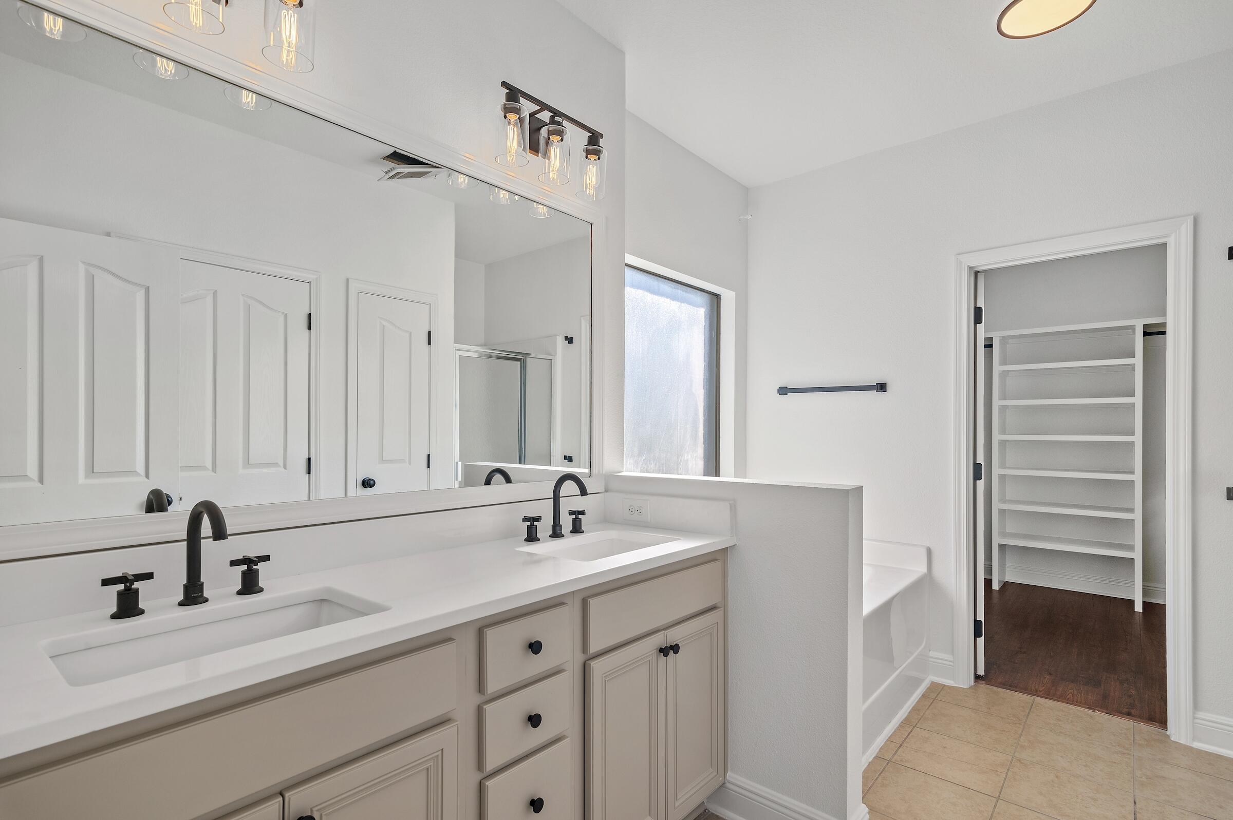 PEACH CREEK PH 1 - Residential Lease