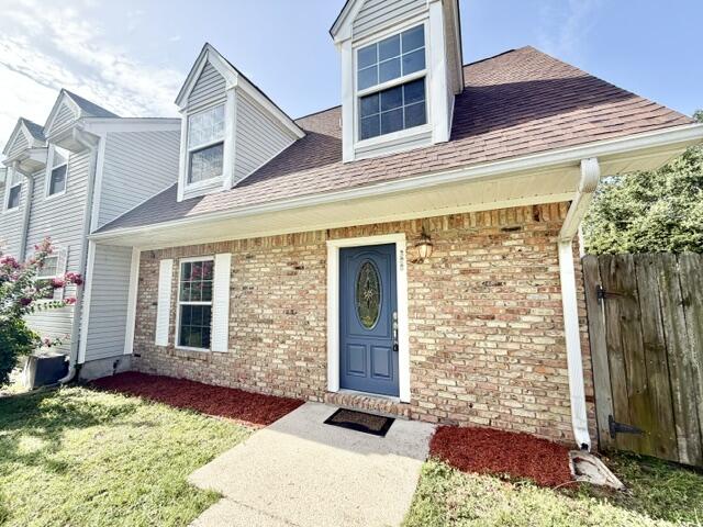 AVAILABLE: 7/18. FLEXIBLE S/D = TO 1 MO. RENT CAN BE MADE IN 2 MO. INSTALLMENTS IF QUALIFIED. SORRY, NO PETS/SMOKING ALLOWED. Nice centrally located END UNIT town home. Close & convenient to EVERYTHING- schools, shopping, restaurants & between both bases! PRIVACY FENCED BACKYARD! Relax/entertain on the open back patio. Storage closet off back patio for your extra stuff. Laminate floors on bottom level & tiled floors in wet areas. Kitchen has all the appliances in place. Utility closet downstairs w/ washer & dryer included! 1/2 bathroom downstairs for guests & 2 bedrooms & 1 full bathroom upstairs. All electric! Master bedroom has a walk in closet & an extra bonus/storage area. Welcome home!