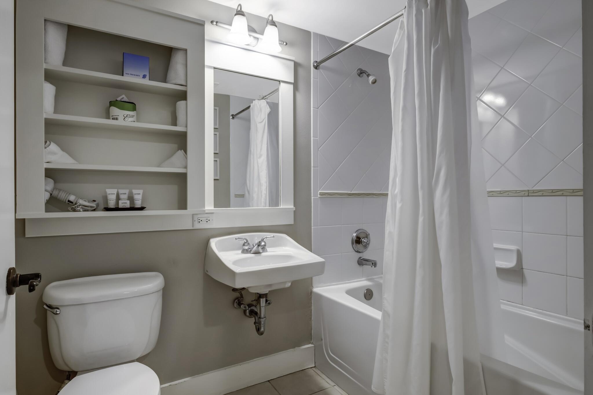 Pilot House - Residential