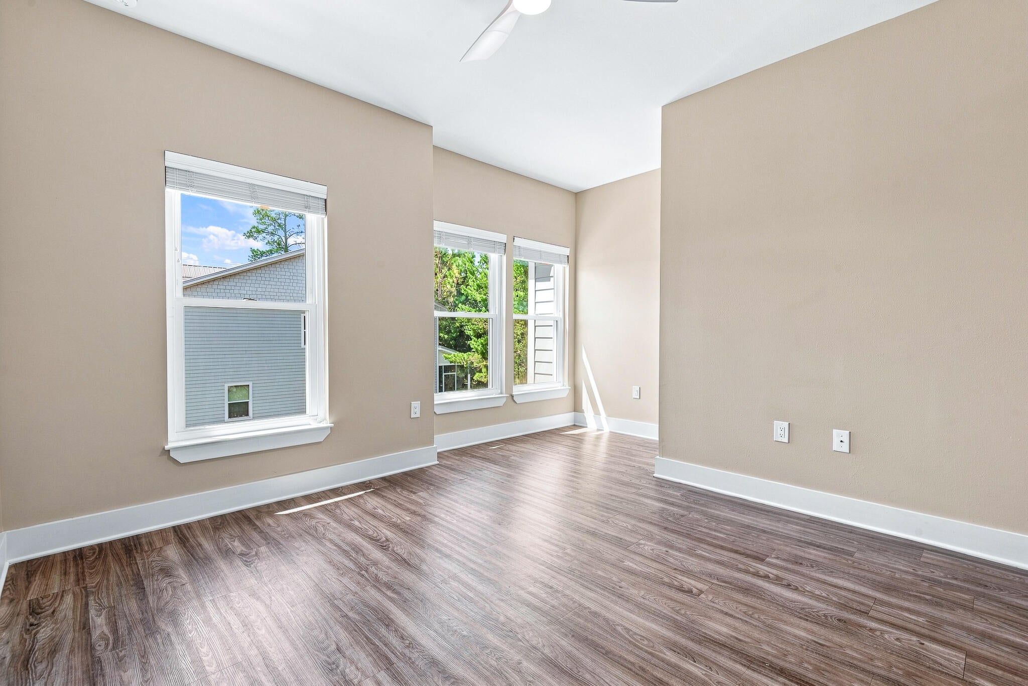 VERANDAS AT FREEPORT - Residential