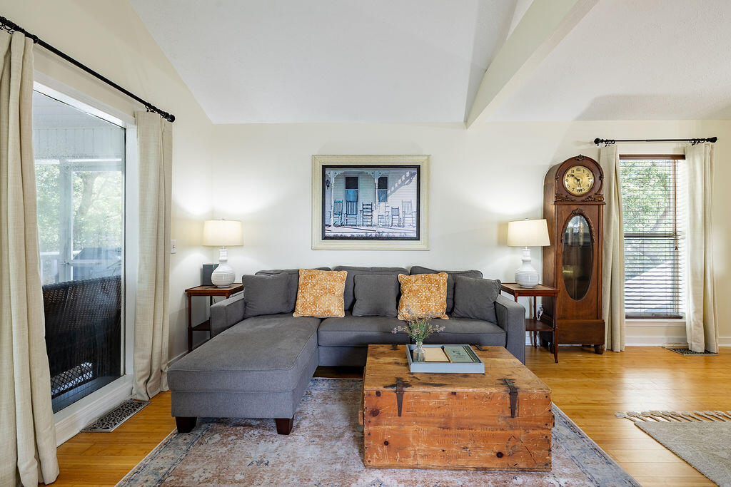 SEABREEZE - Residential