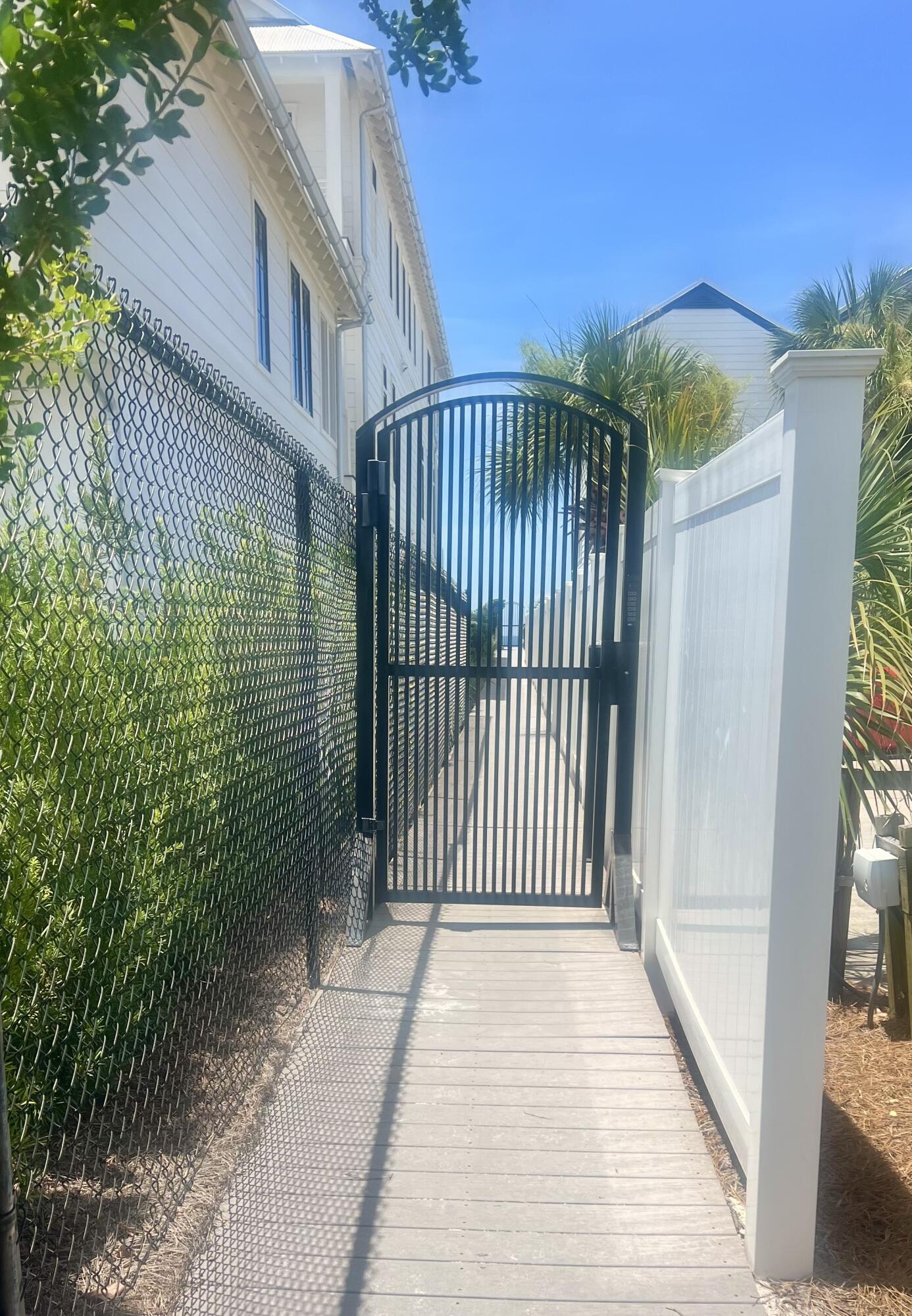 SEABREEZE - Residential