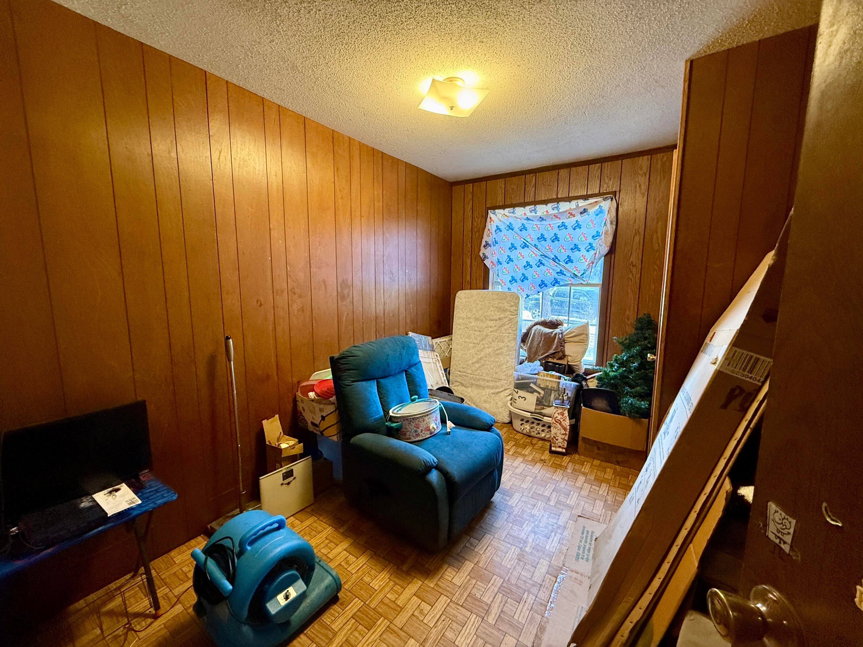 LAKEVIEW HEIGHTS - Residential