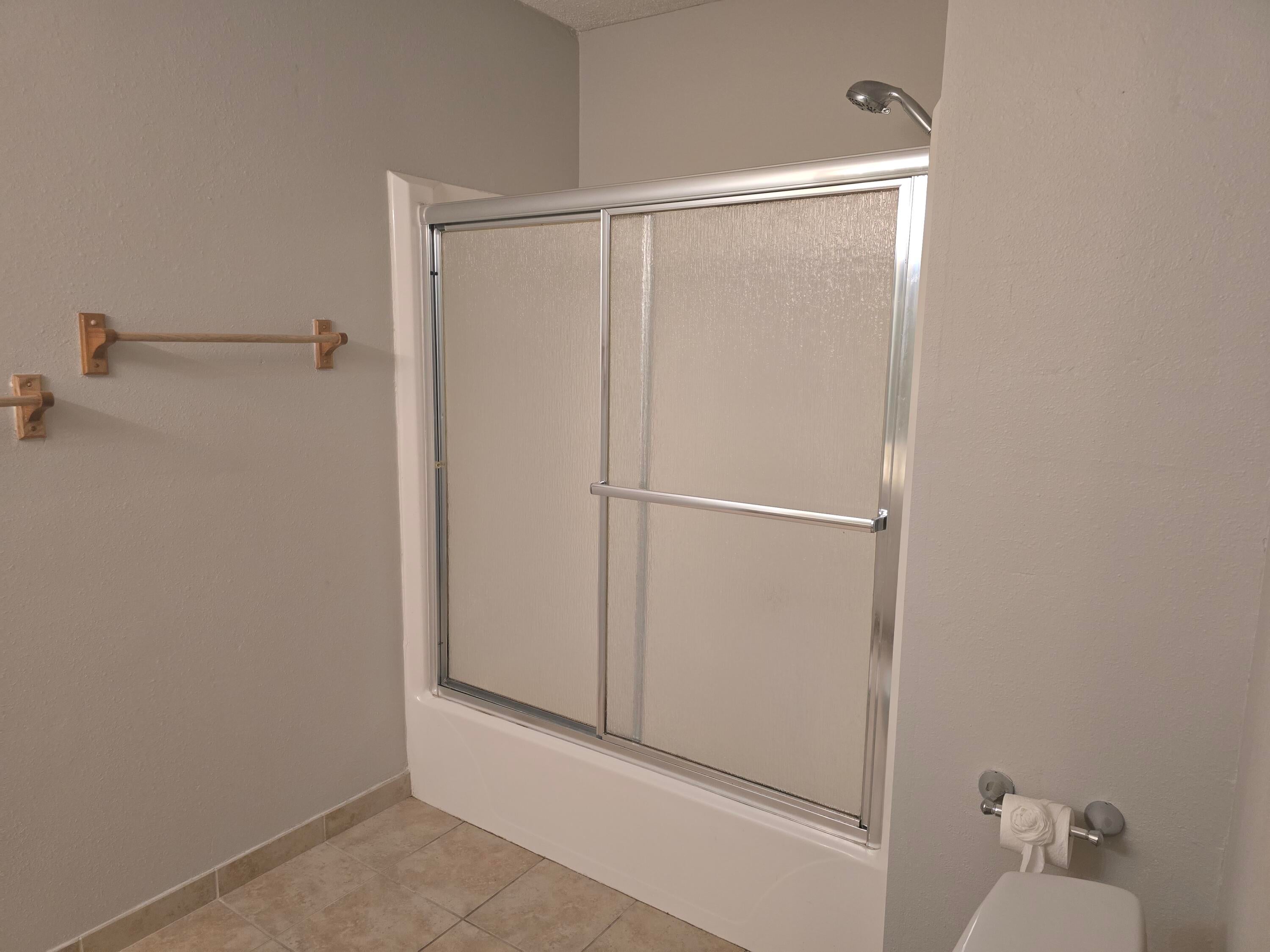 HIDDEN COVE T/H - Residential Lease