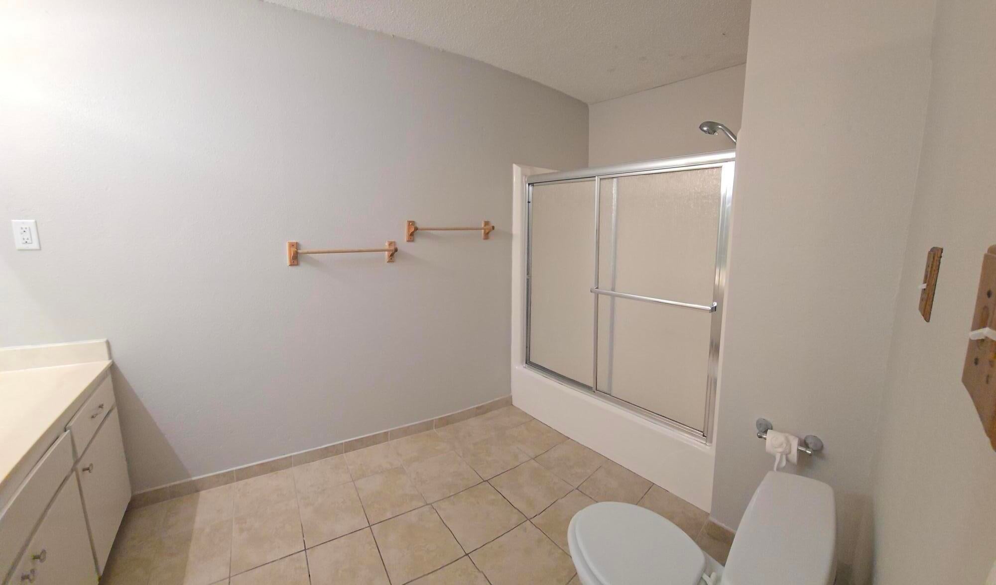 HIDDEN COVE T/H - Residential Lease